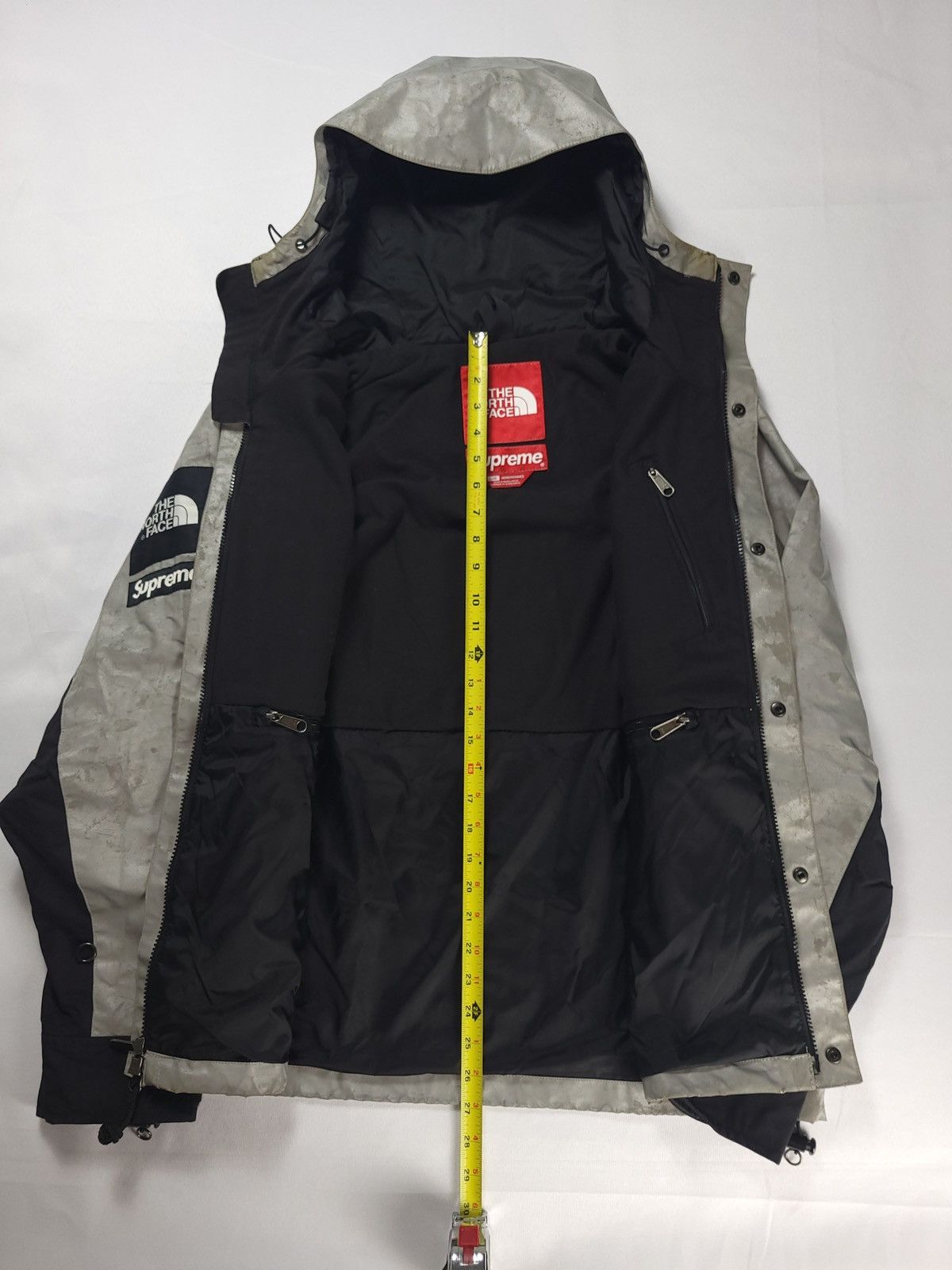 Supreme × The North Face Supreme x The North Face 3M Reflective Mountain Jacket 2013 Size US L / EU 52-54 / 3 - 7 Thumbnail