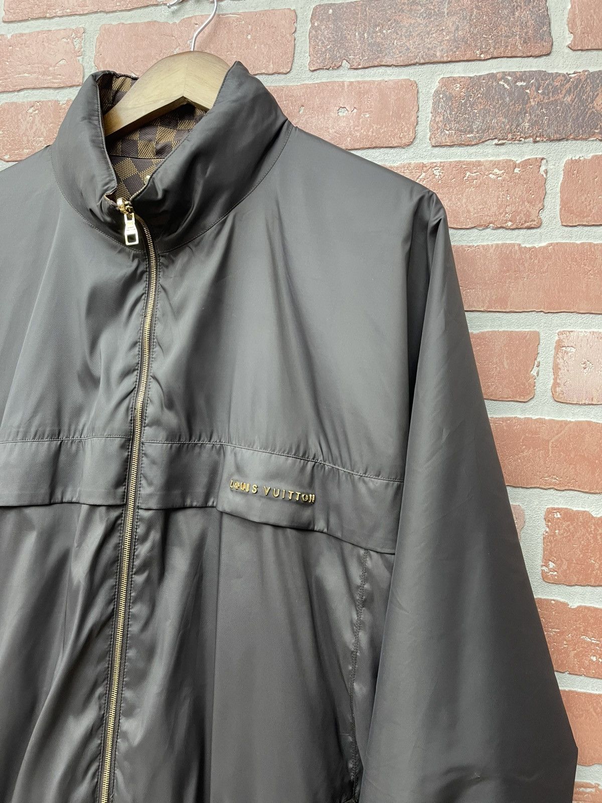 Louis Vuitton Size L/56LV - Louis Vuitton Reversible Windbreaker Size US L / EU 52-54 / 3 - 12 Thumbnail