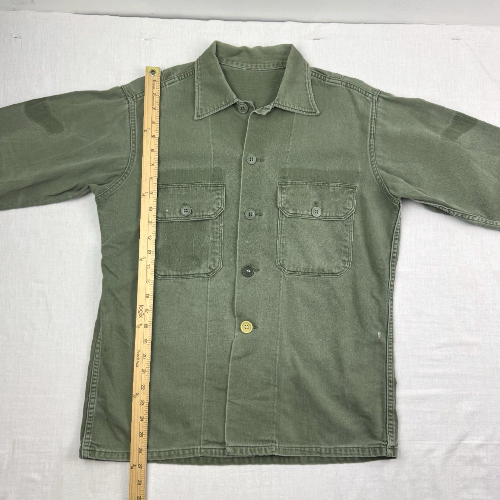 Vintage VINTAGE Army Button Up Shirt Adult Medium Military 60s 70s Green Collared Long Sleeve Button-Front Mens Shirt Regular Button-Up Size US M / EU 48-50 / 2 - 7 Thumbnail
