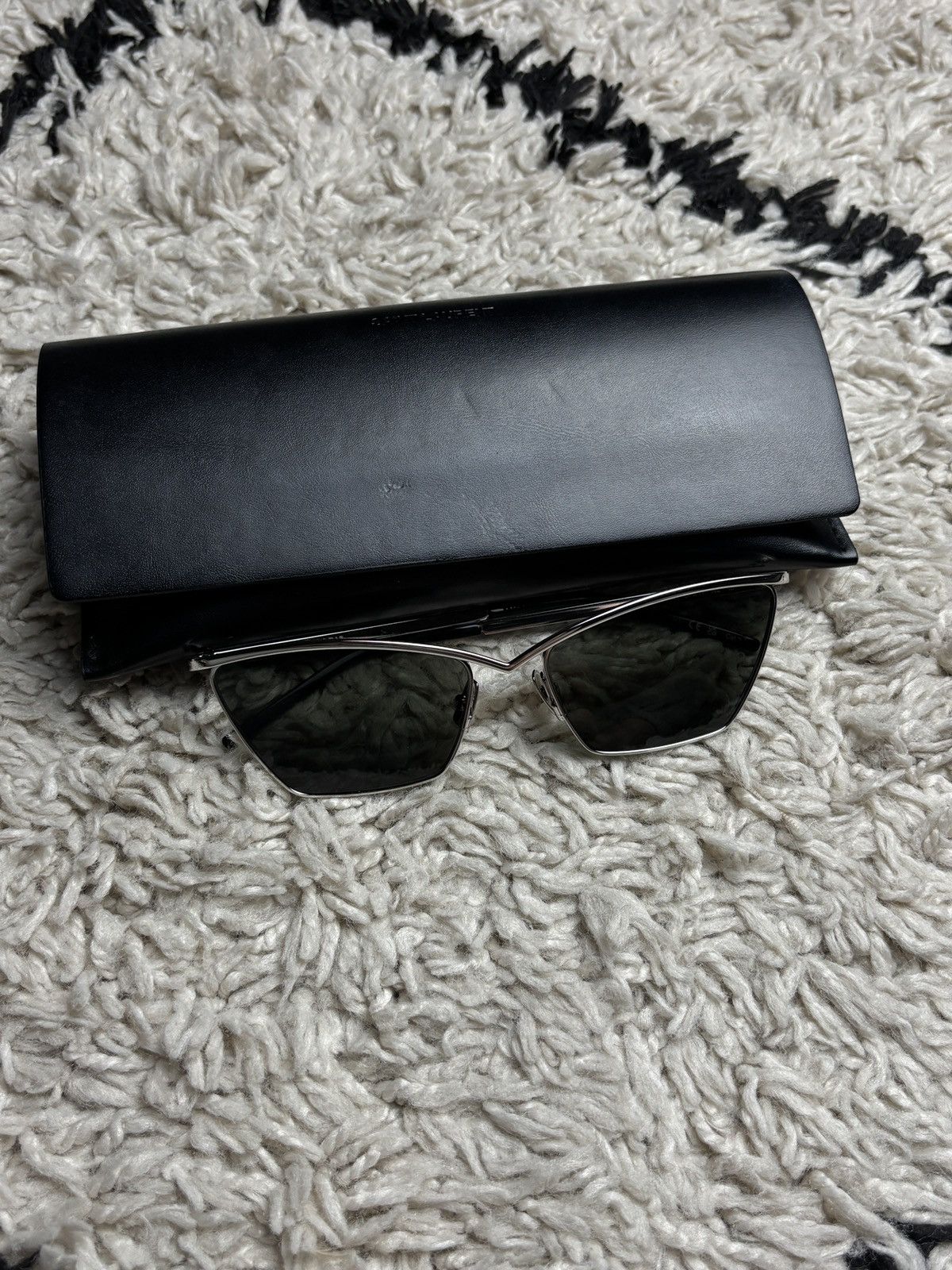 Saint Laurent Paris Saint Laurent Paris Cat Eye New Wave Sunglasses Rare Size ONE SIZE - 2 Thumbnail