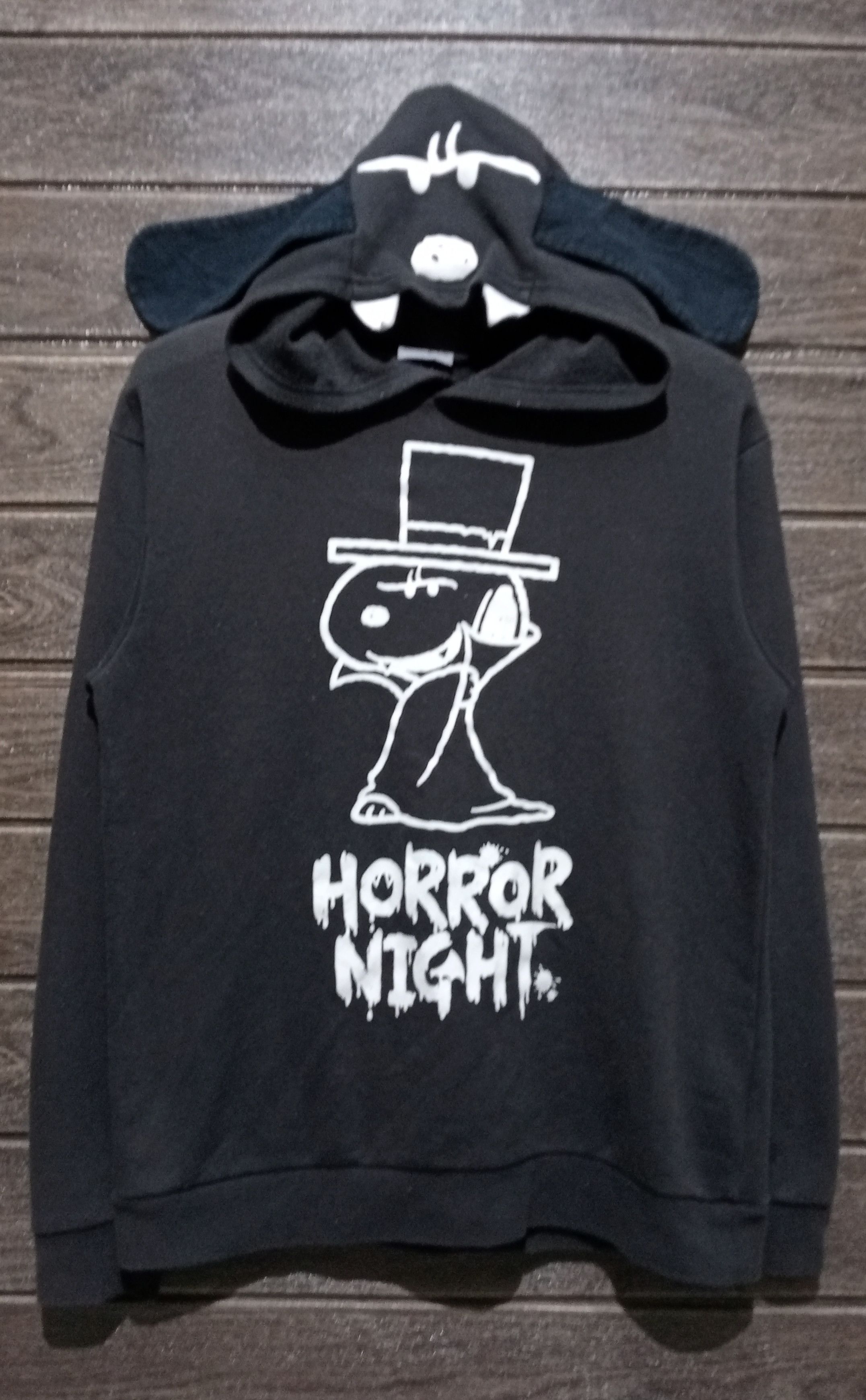 Japanese Brand × Peanuts × Universal Studios Vintage Universal Studio Peanuts Snoopy Horror Night Hoodie Size US M / EU 48-50 / 2 - 1 Thumbnail