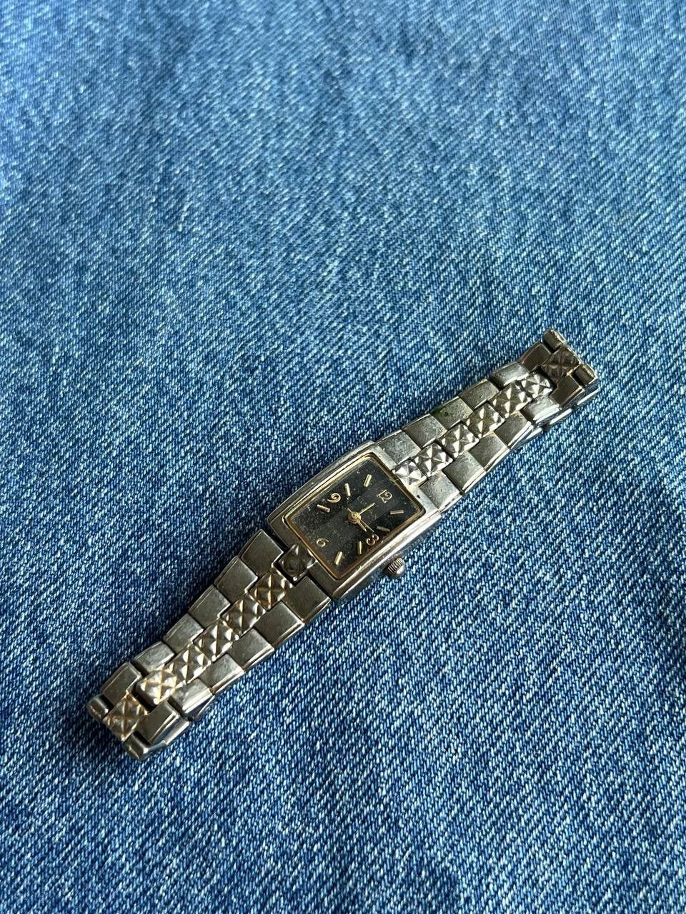 Japanese Brand × Vintage Vintage Japanese Black Dial Watch 90s Silver Bracelet Rare Size ONE SIZE - 2 Thumbnail