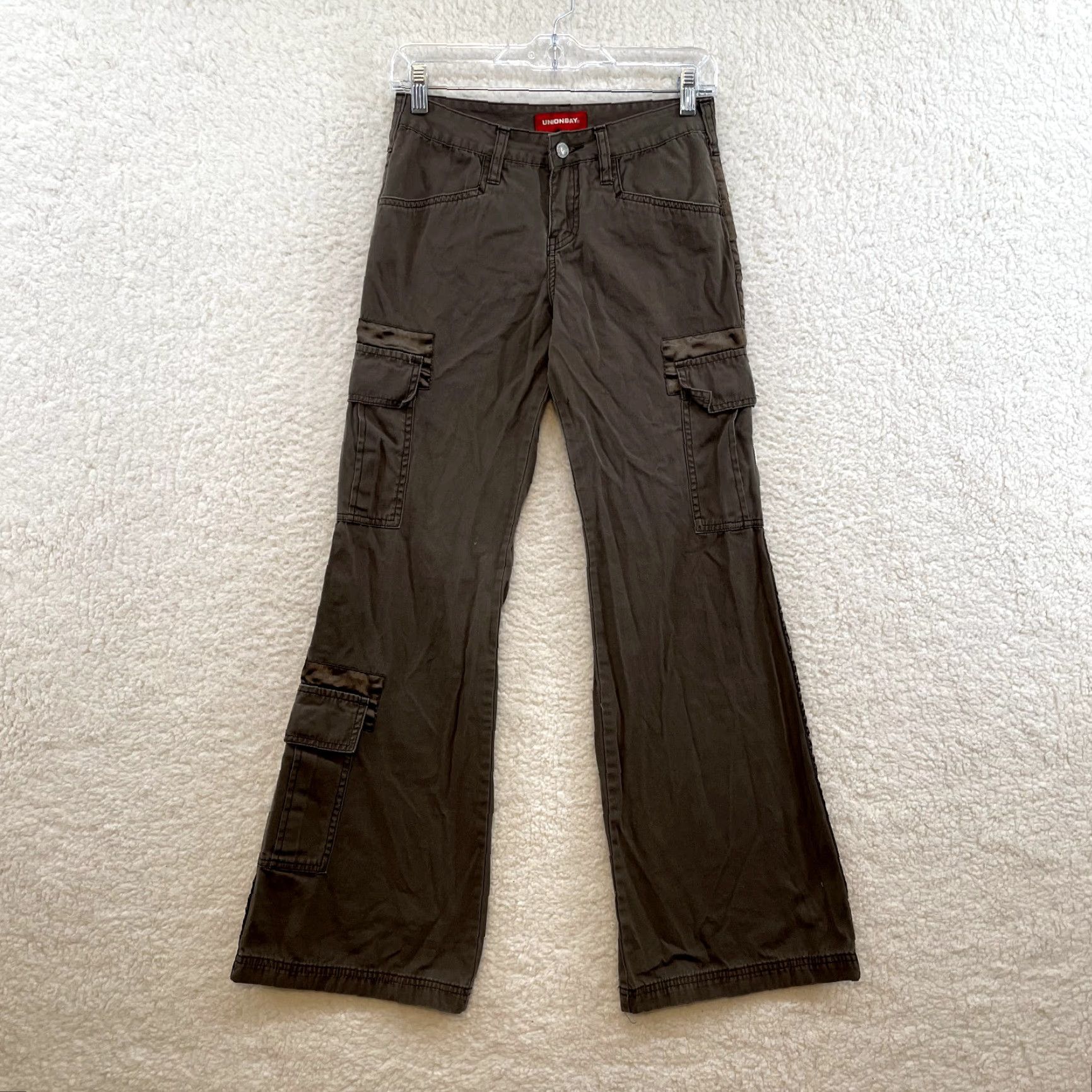 Vintage Y2K Vintage Low Rise Cargo Flare Pants 2 25 Brown Cyber Fairy Tech Gorpcore Womens 2 Cotton Grunge Unionbay Size 26" / US 2 / IT 38 - 2 Thumbnail