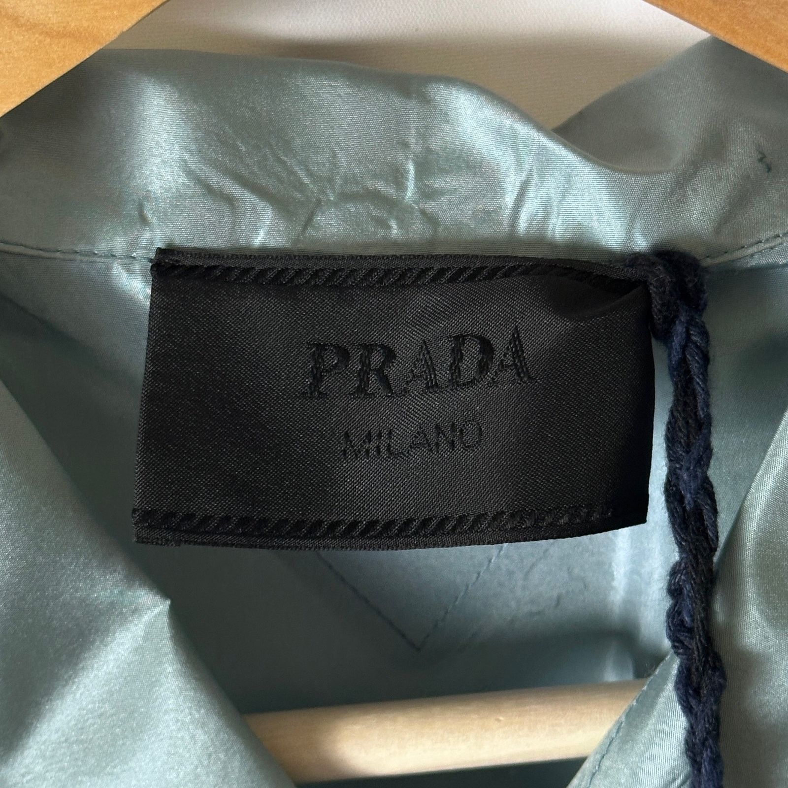 Prada A/W22 Blue Silk Printed Button-Up Size US M / EU 48-50 / 2 - 11 Thumbnail