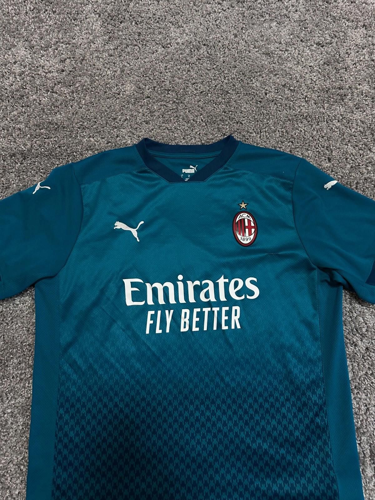 Puma #11 IBRAHIMOVIC AC Milan 2020/21 3RD Football Shirt Jersey Size US L / EU 52-54 / 3 - 4 Thumbnail