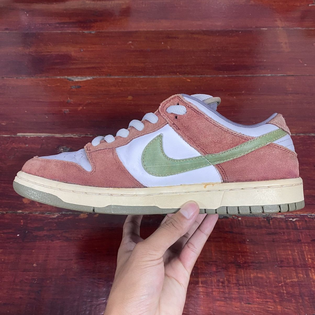Nike SB Dunk Low Shanghai 1 2004 Size US 8 / EU 41 - 3 Thumbnail