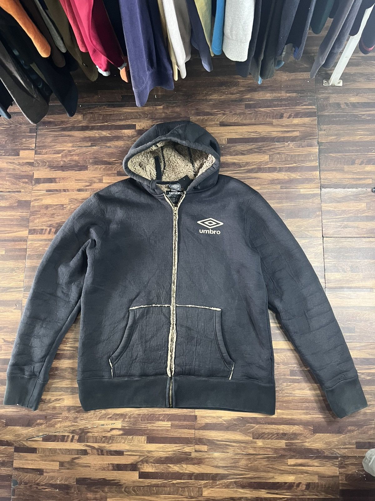 Umbro Vintage 90s Umbro Black boa hoodie parka Size US L / EU 52-54 / 3 - 1 Thumbnail