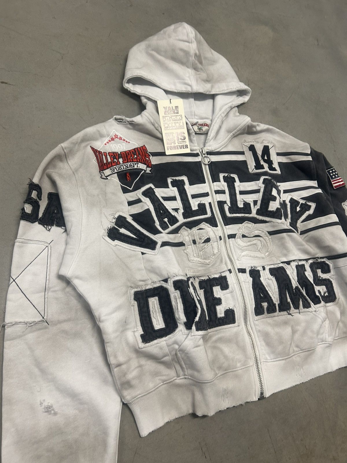 Vale Vale Forever Valley Dreams Black Oreo Collage Zip Up Hoodie Size US XL / EU 56 / 4 - 2 Thumbnail