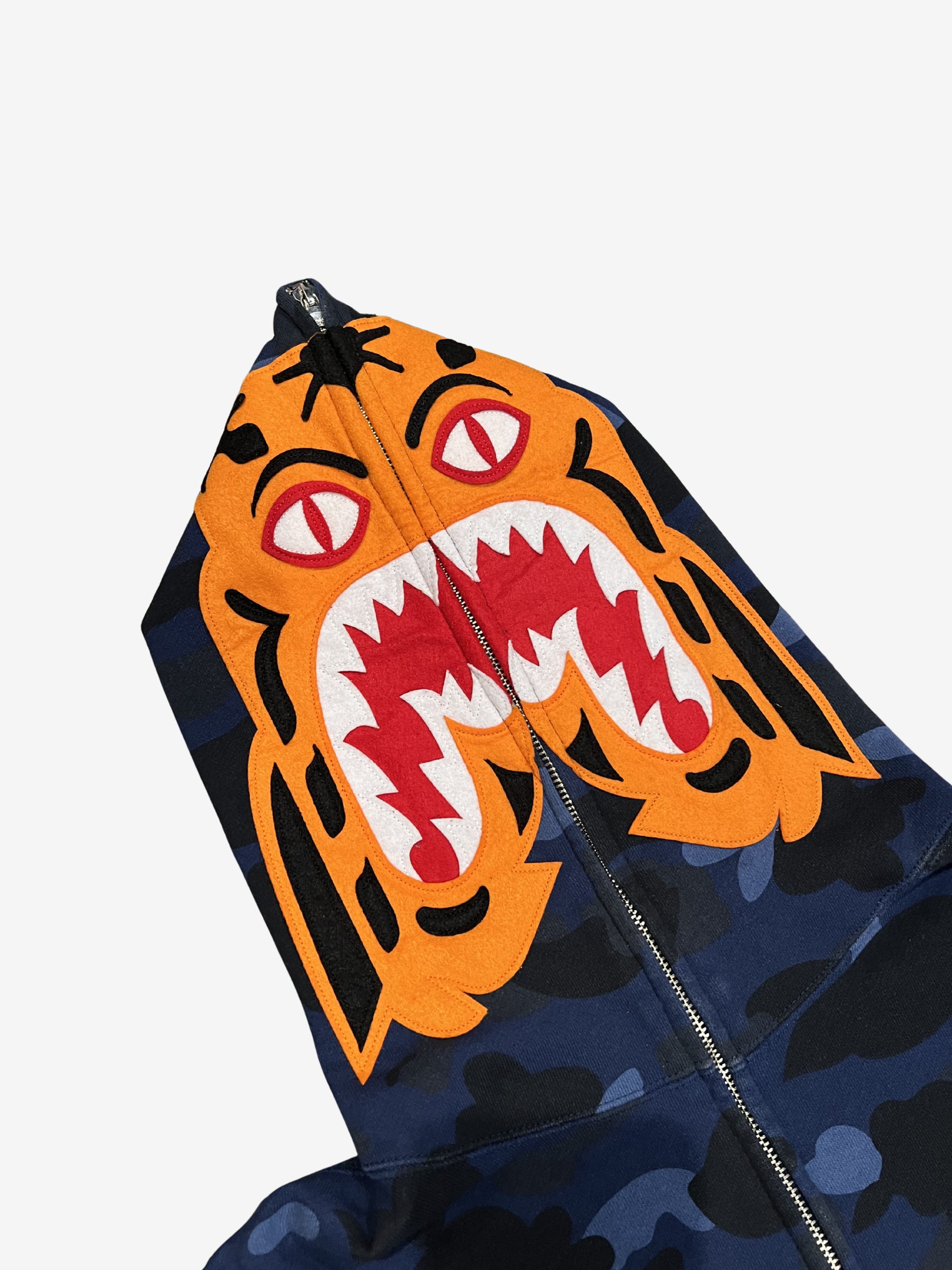 Bape A Bathing Ape Blue Camo Tiger Shark Full Zip Up Shark Hoodie Size US L / EU 52-54 / 3 - 3 Thumbnail