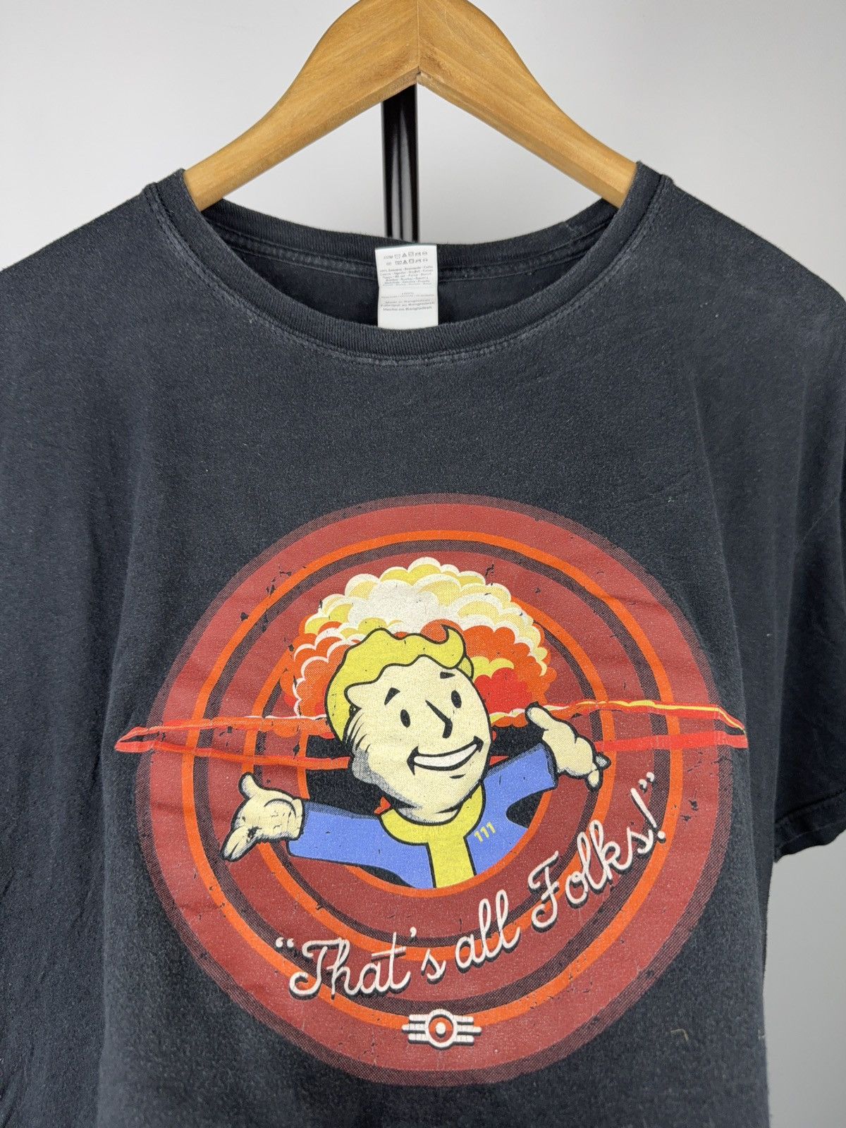 Vintage 00s Fallout Vault Boy “That’s All Folks” Graphic T-Shirt Size US XXL / EU 58 / 5 - 5 Thumbnail