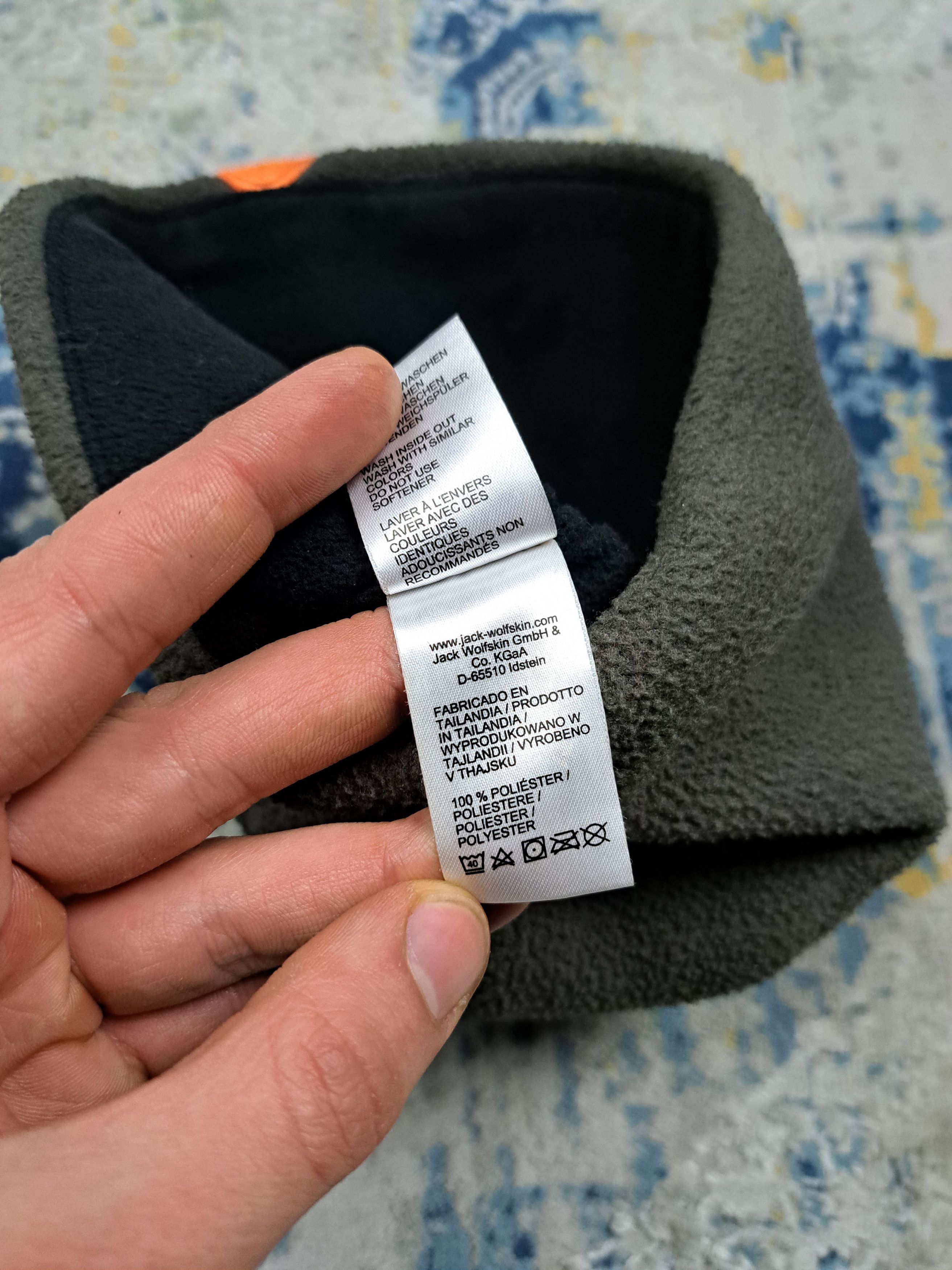 Jack Wolfskin Jack Wolfskin Fleece Beanie Hat Big Paw Drip y2k Gorpcore Size ONE SIZE - 4 Thumbnail