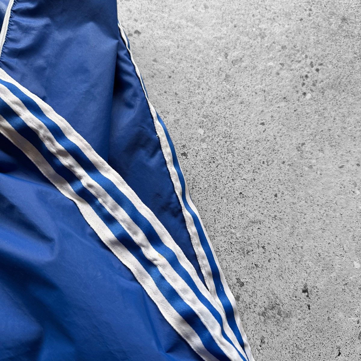 Adidas × Vintage Adidas Mens Vintage 80s 90s Nylon Stylish Pants 3-Stripes Size US 36 / EU 52 - 7 Thumbnail
