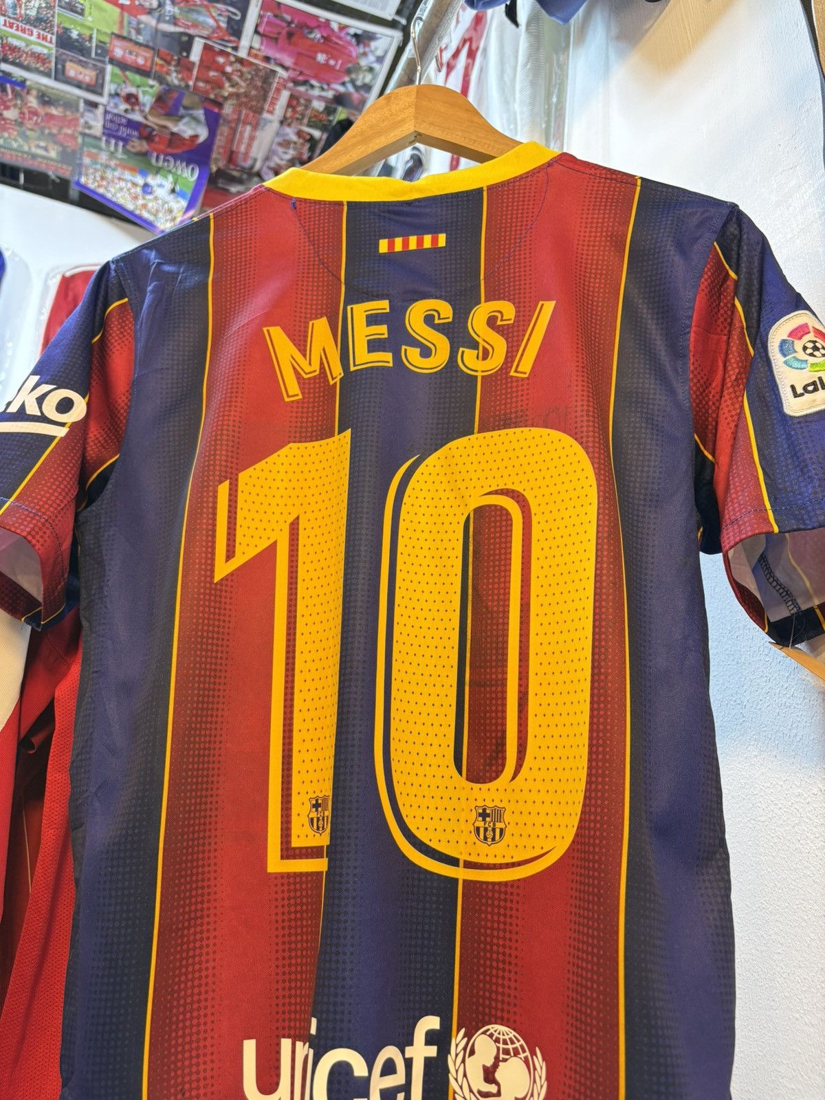 Nike 2020 FC Barcelona Home Kit MESSI 10 Size US S / EU 44-46 / 1 - 2 Thumbnail