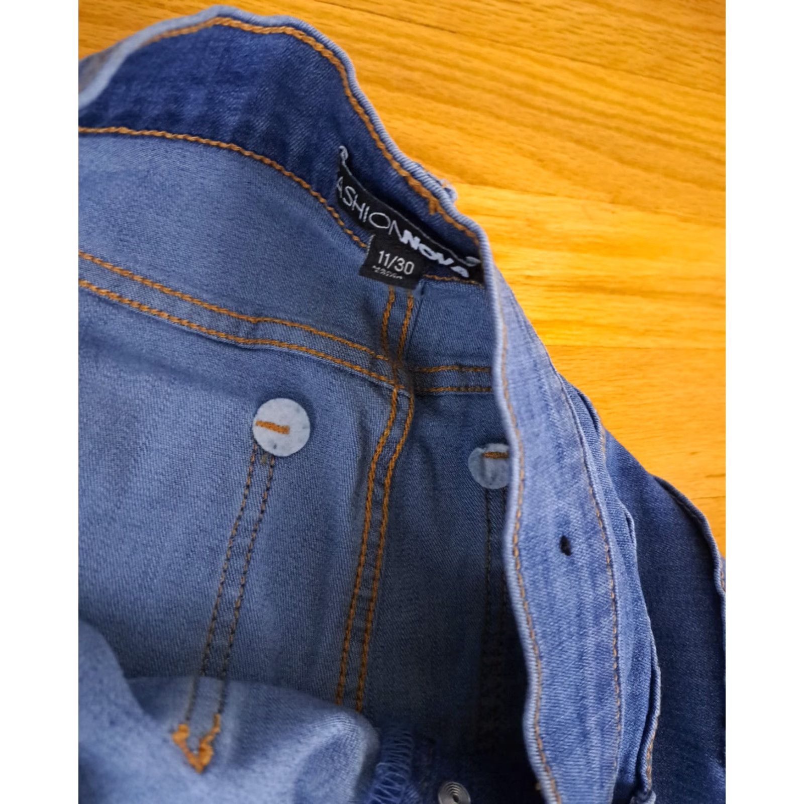 Fashion Nova Fashion Nova Jeans Woman Flared Denim Button Fly 26 in 30 in Blue 11/30 Regular Women’s Size 32" / US 10 / IT 46 - 5 Thumbnail
