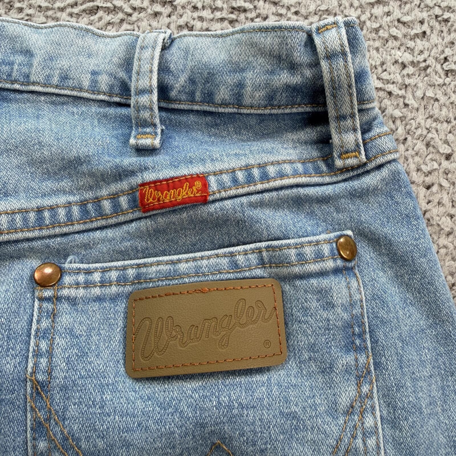 Wrangler Y2K Wrangler Light Wash Straight Leg Jeans Womens 28x34 Size 28" / US 6 / IT 42 - 6 Thumbnail