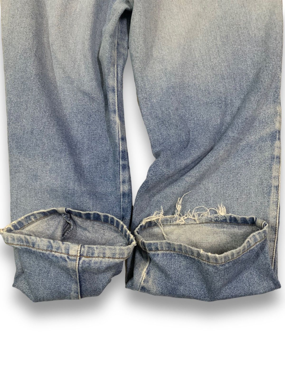 Japanese Brand Vintage Japanese Brand Blue Washed Baggy Distressed Jeans Size US 32 / EU 48 - 11 Thumbnail
