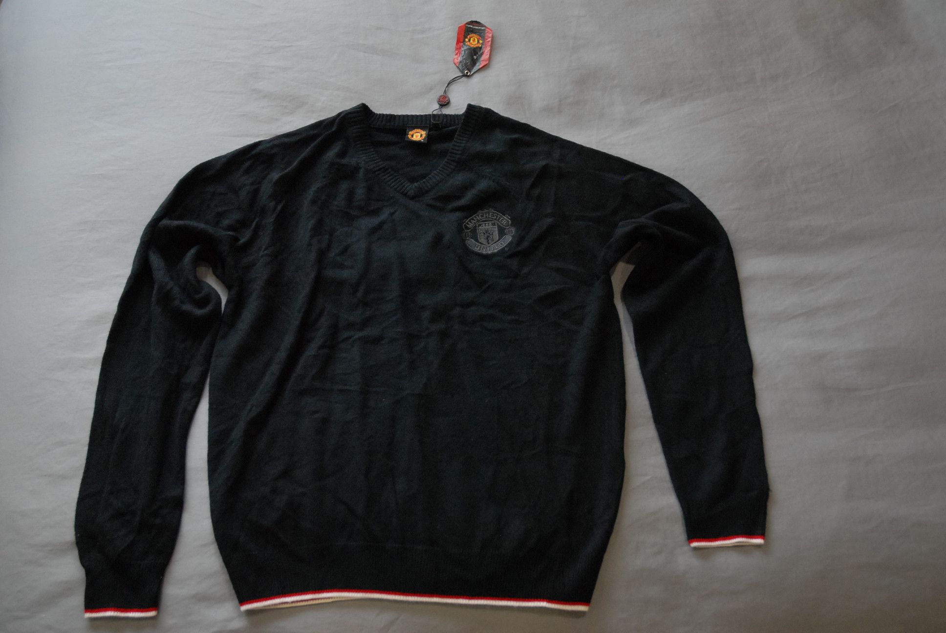 Other Official Manchester United football sweater Size US M / EU 48-50 / 2 - 1 Thumbnail