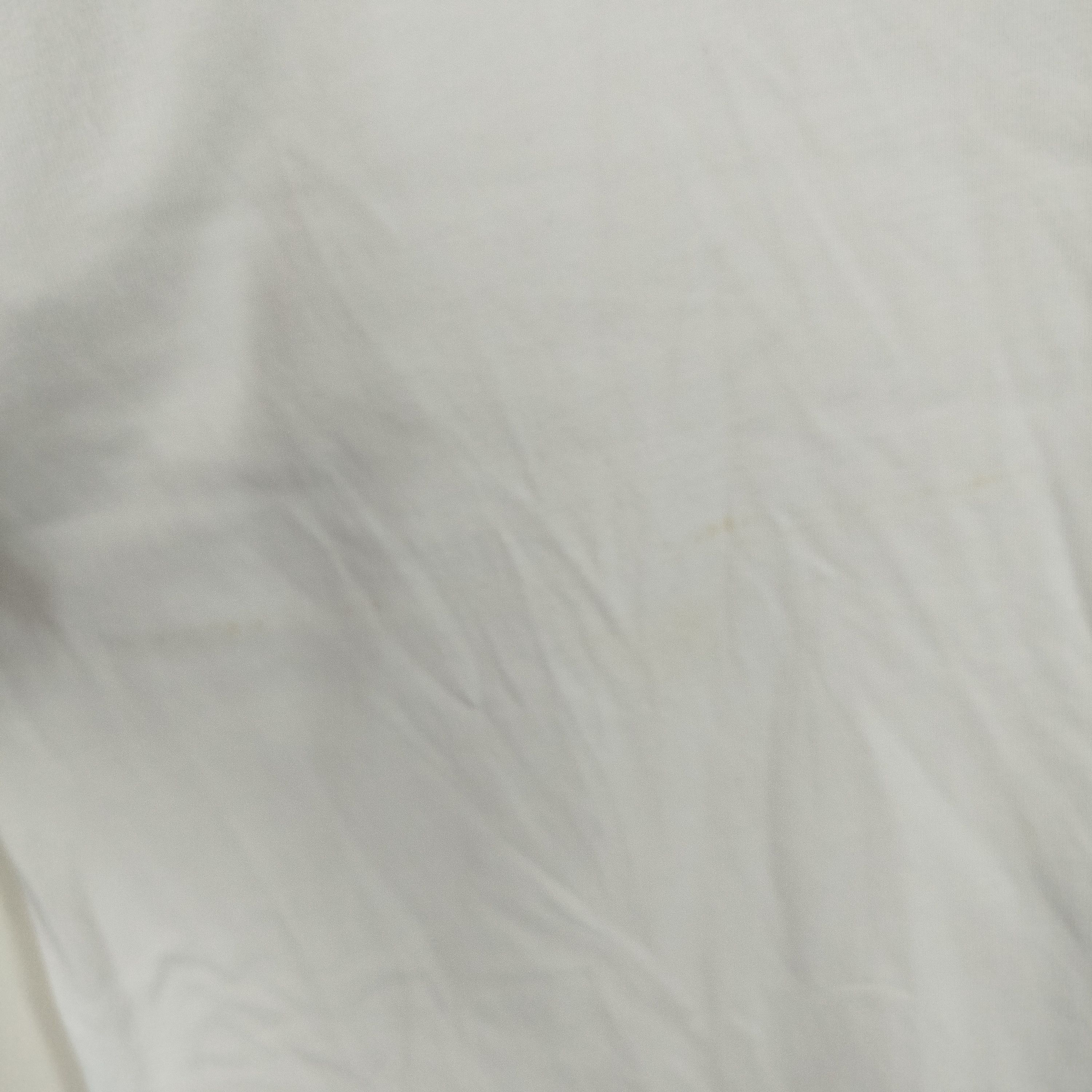 Designer × Uniqlo Uniqlo Musee Du Louvre Peter Saville 07 Backhit Cool Design Size US L / EU 52-54 / 3 - 8 Thumbnail