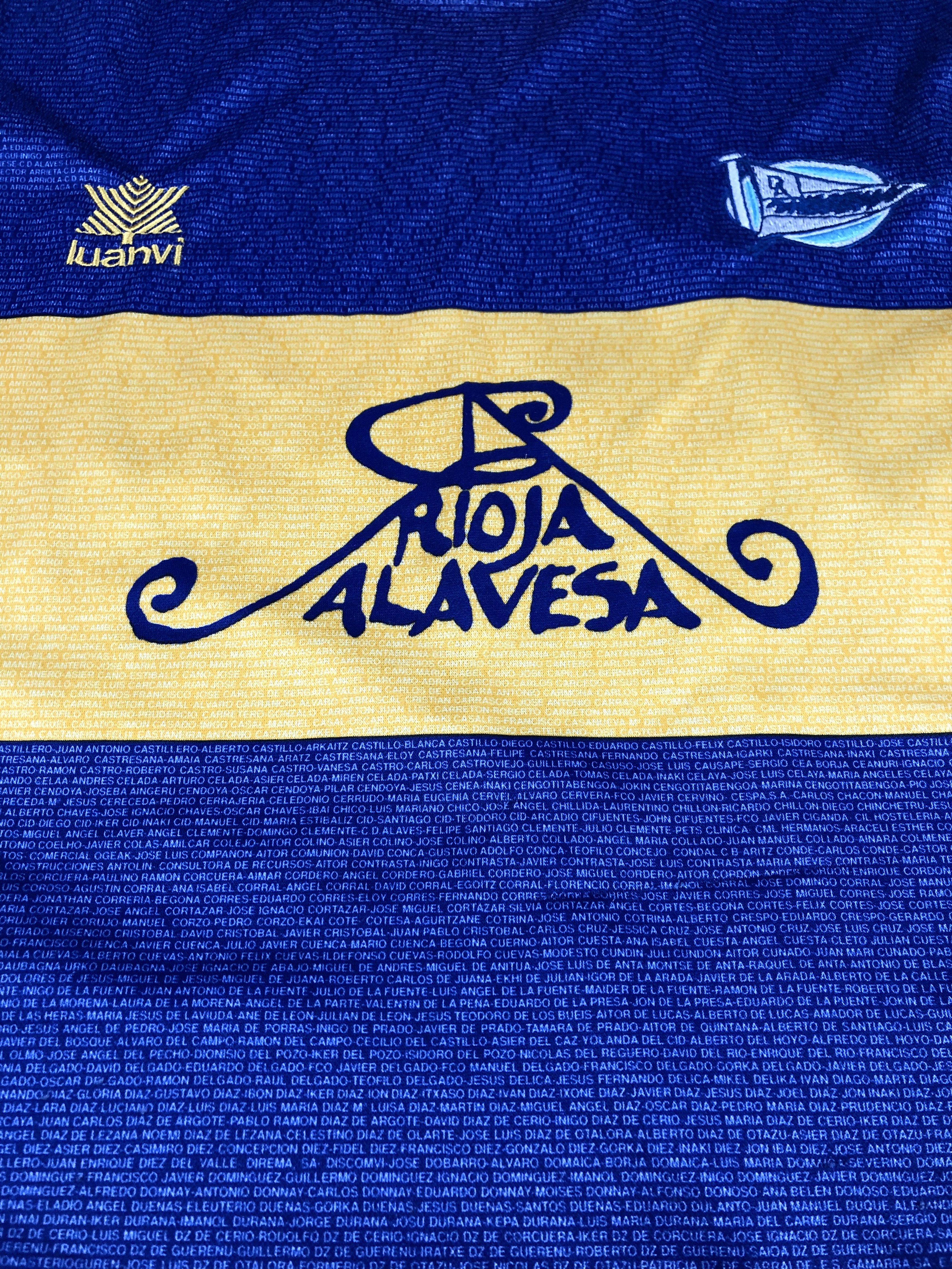 Other Luanvi Deportivo Alaves UEFA Cup Final 2001 Soccer Jersey Size US XL / EU 56 / 4 - 8 Thumbnail