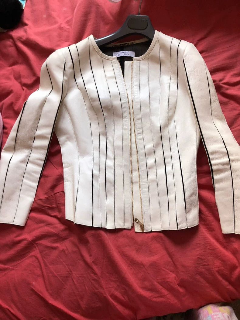 Versace Versace Women's leather jackets Size S / US 4 / IT 40 - 6 Thumbnail