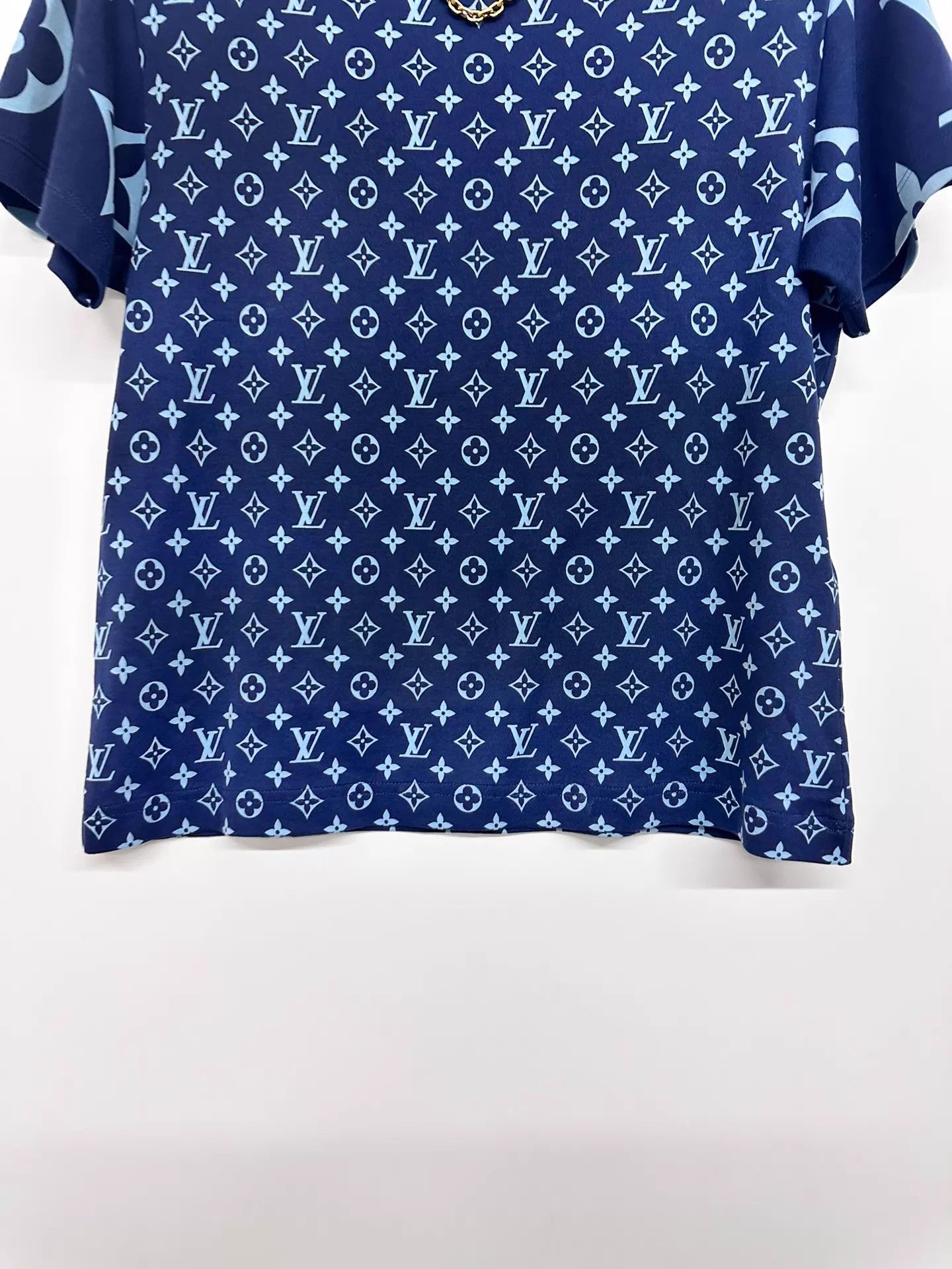 Louis Vuitton Louis Vuitton Monogram SS Tee M 44/98/58 Size M / US 6-8 / IT 42-44 - 3 Thumbnail