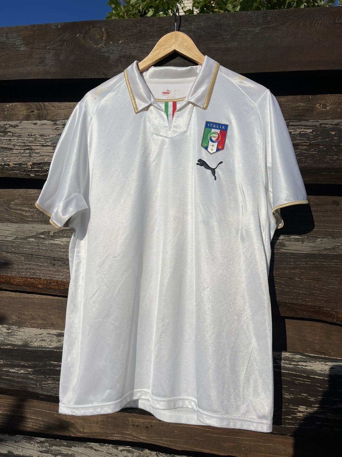 Puma 2008 Puma Italy Vintage soccer jersey white/gold Size US L / EU 52-54 / 3 - 4 Thumbnail
