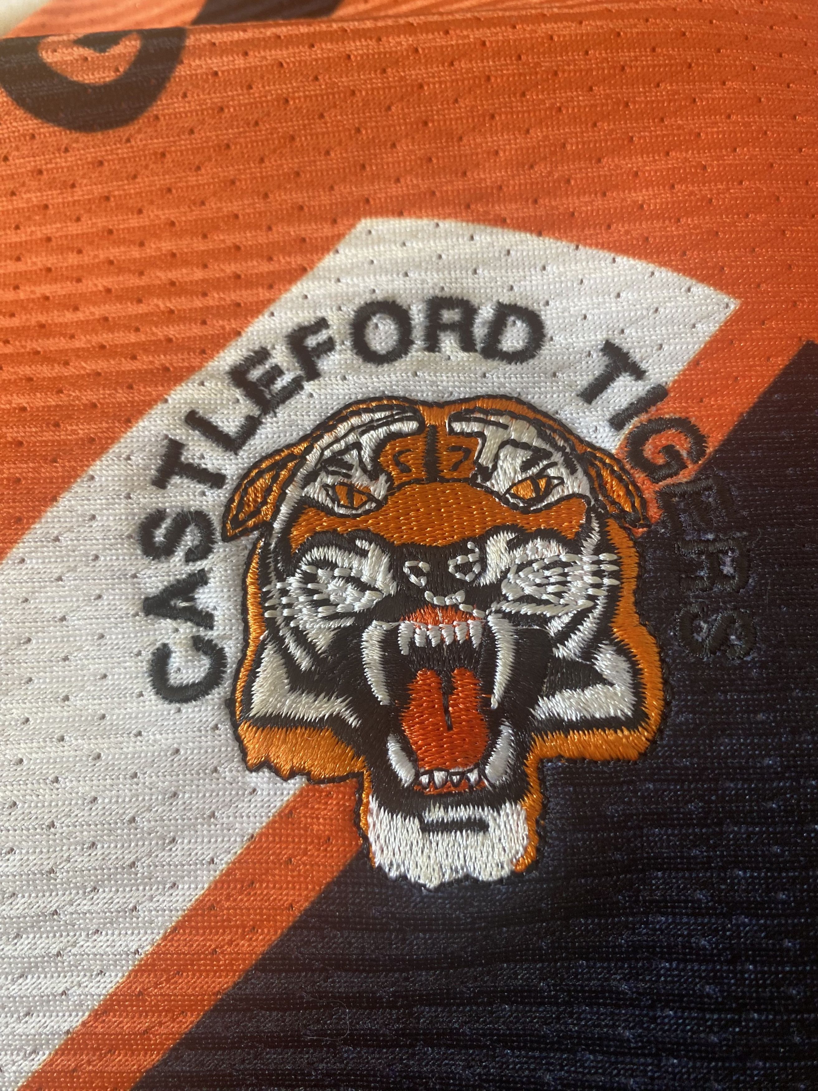 Other Rugby Jersey CASTLEFORD TIGERS - XXL - Xblades - UNIQUE Size US XXL / EU 58 / 5 - 4 Thumbnail