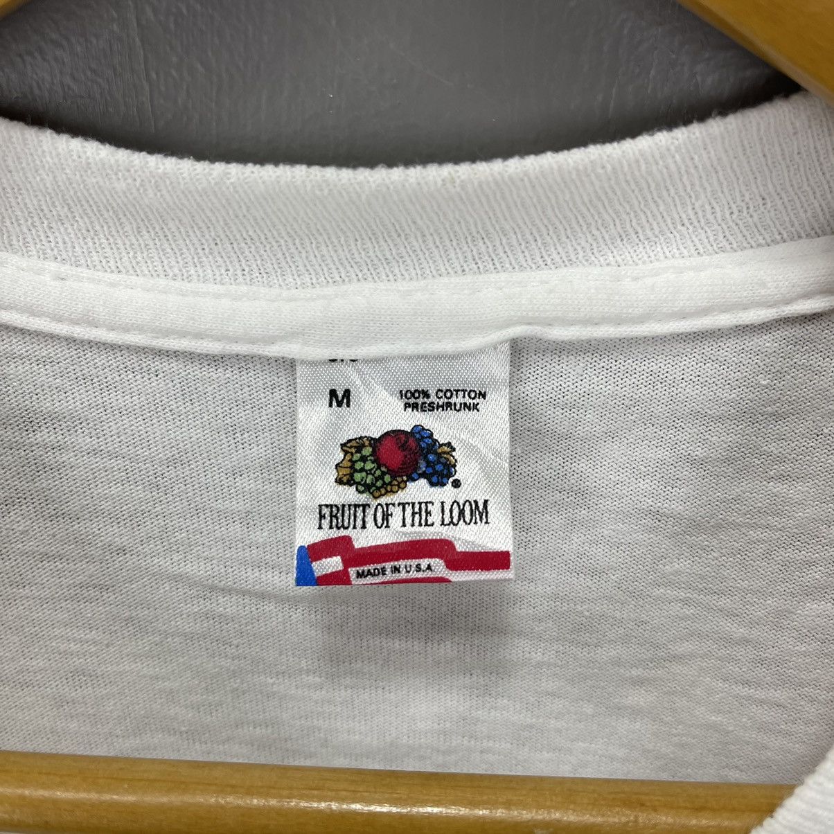 Fruit Of The Loom 90s Vintage UNIVERSITY OF ILLINOIS T Shirt #1740/07 Size US M / EU 48-50 / 2 - 7 Thumbnail