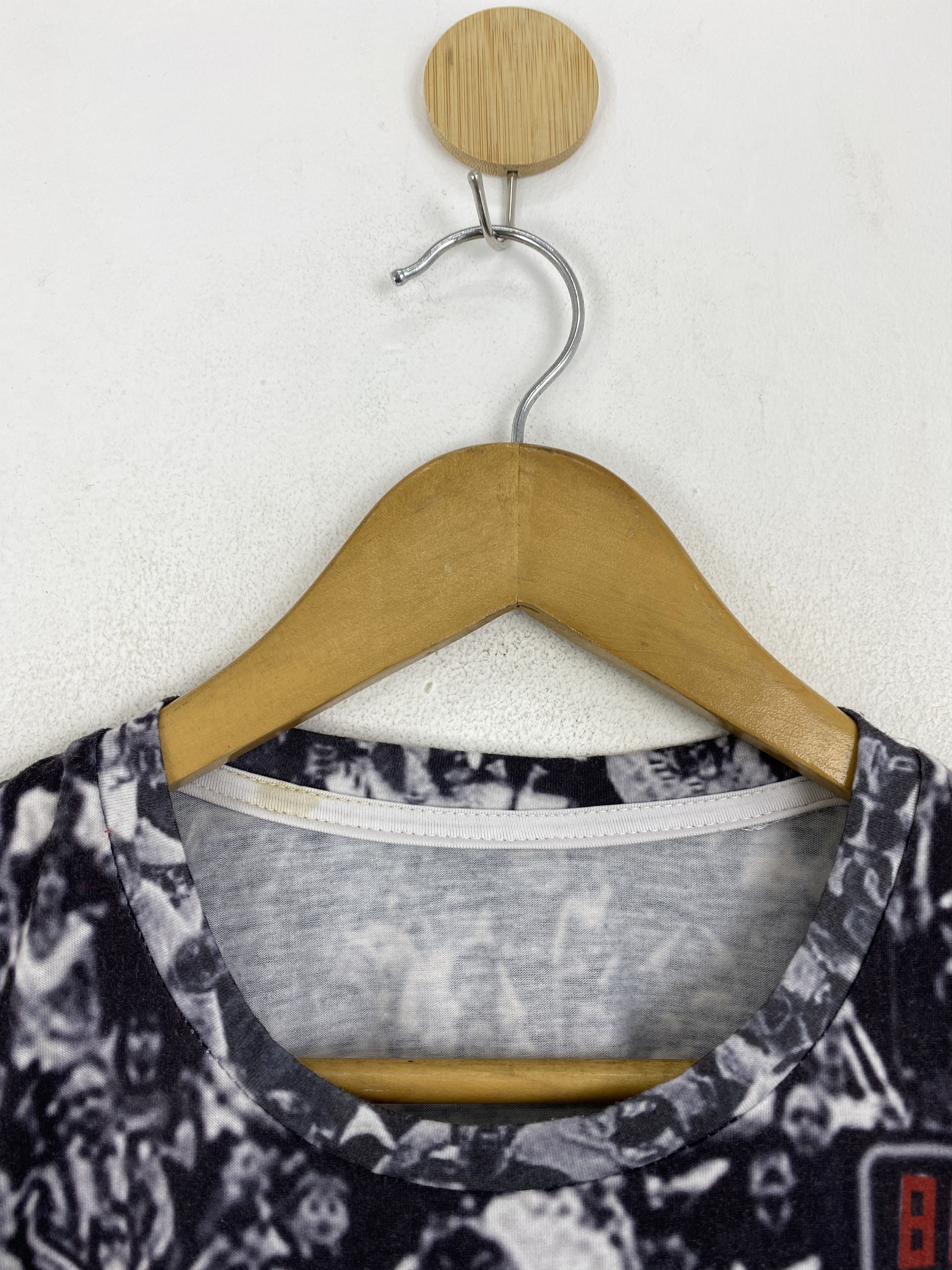 NBA × Vintage Vintage Michael Jordan Winning Shot Full Printed Tee TA0665 Size US S / EU 44-46 / 1 - 7 Thumbnail