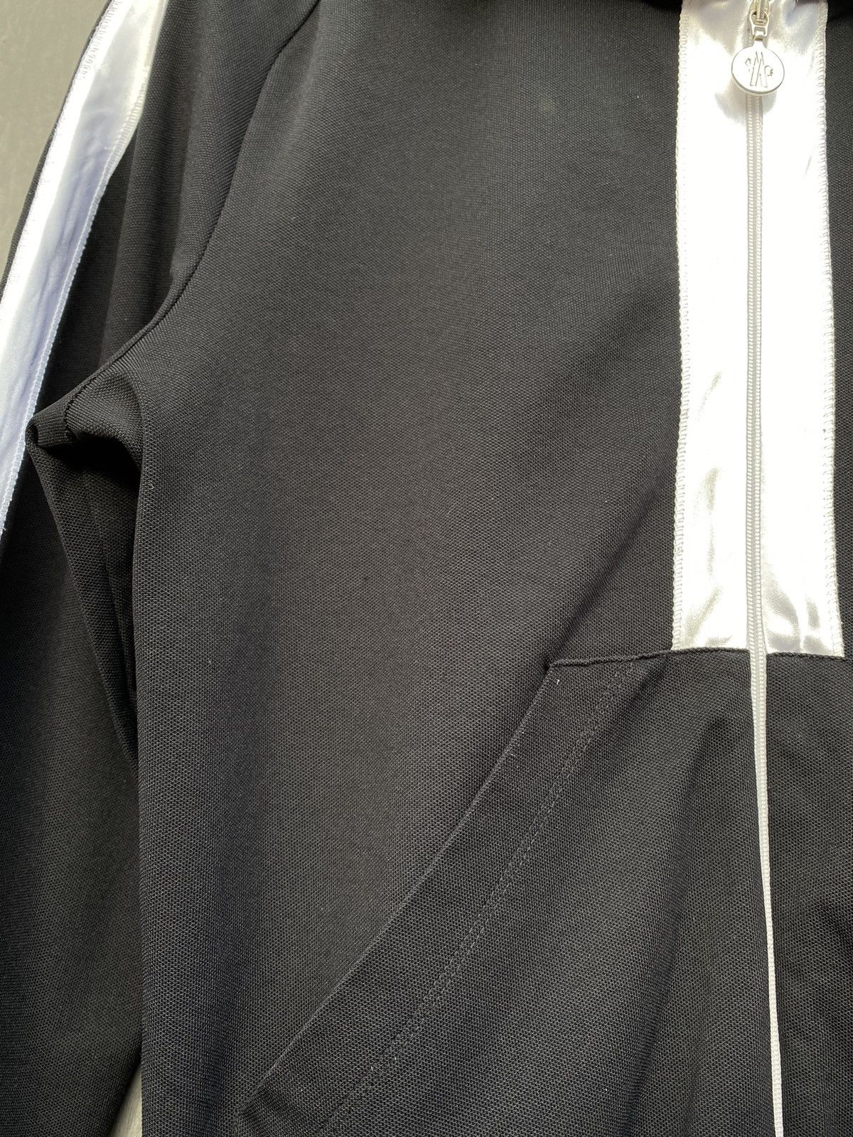 Moncler Moncler vintage Zip hoodie size M Made in Portugal Size M / US 6-8 / IT 42-44 - 5 Thumbnail