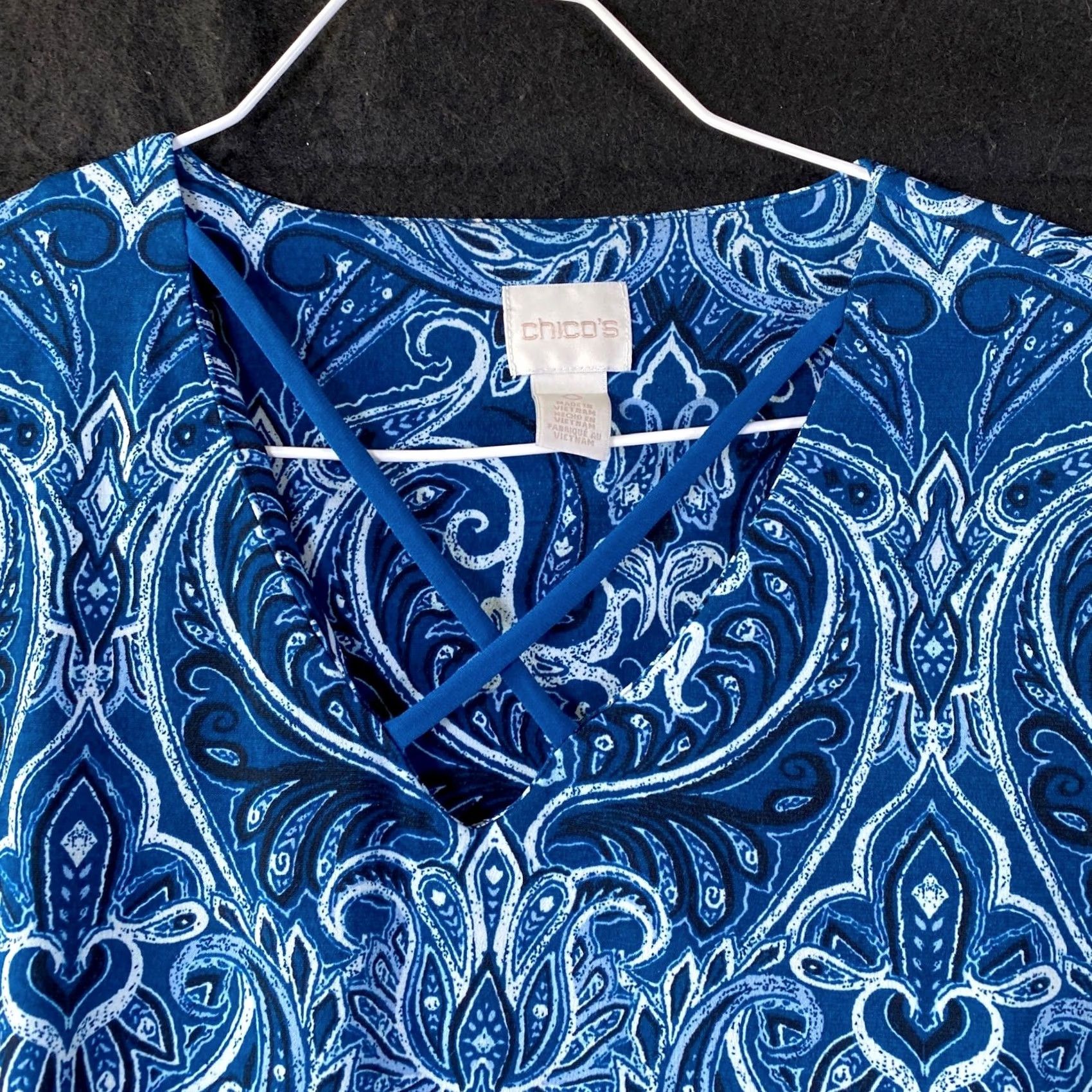Vintage Chicos Womens Blouse Blue Geometric Paisley V Neck Tunic Stretch S Regular Retailed Size S / US 4 / IT 40 - 2 Thumbnail