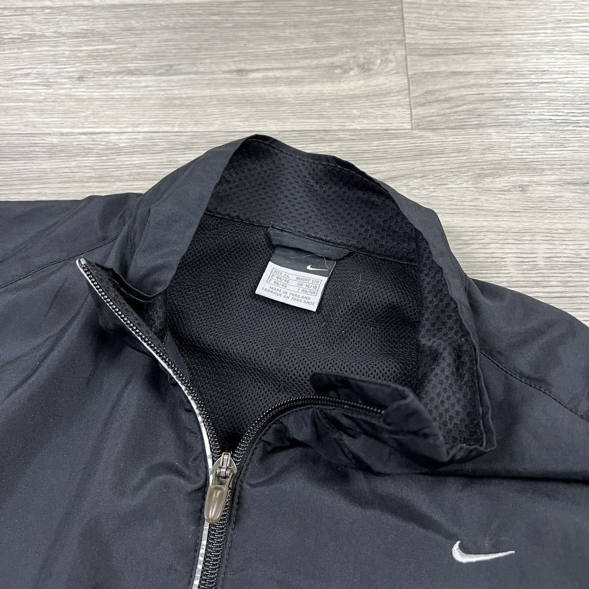 Nike Nike Vintage Navy Windbreaker Jacket Boxy Fit M XL Size US M / EU 48-50 / 2 - 7 Thumbnail