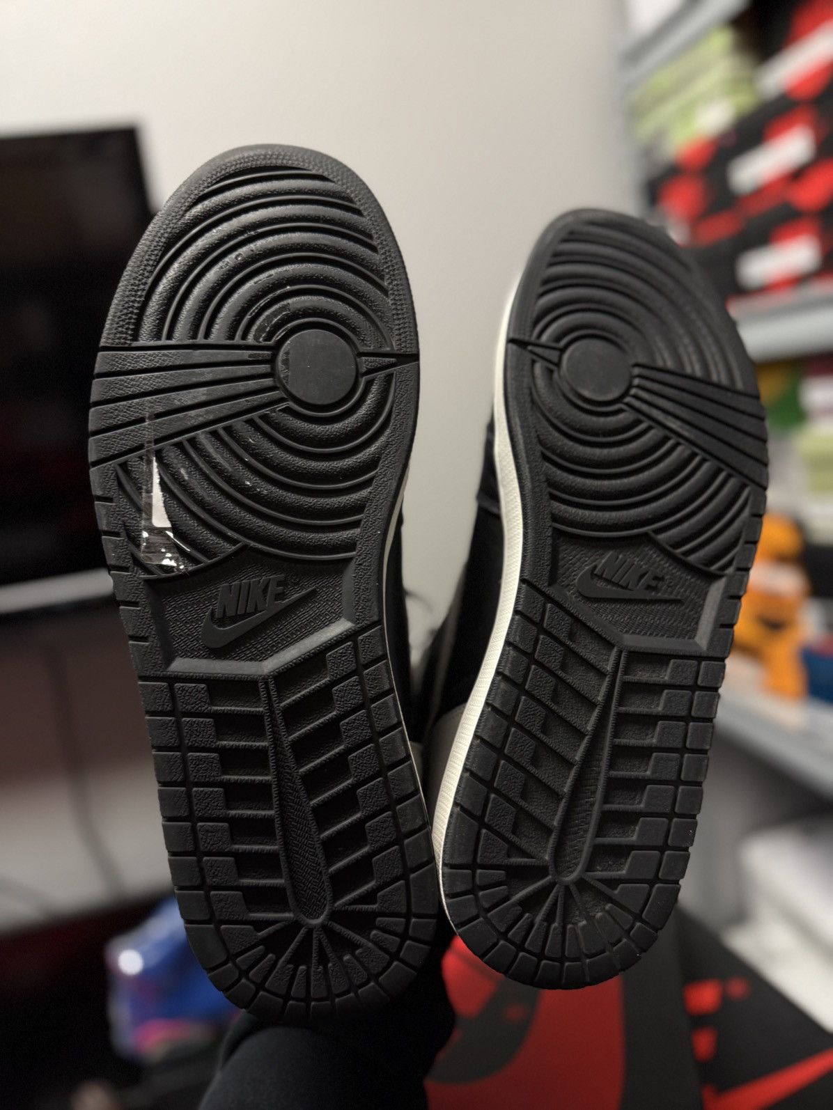 Jordan Brand × Nike Jordan 1 High Shadow Toe (2018) Size 14 Pre Owned Size US 14 / EU 47 - 12 Thumbnail