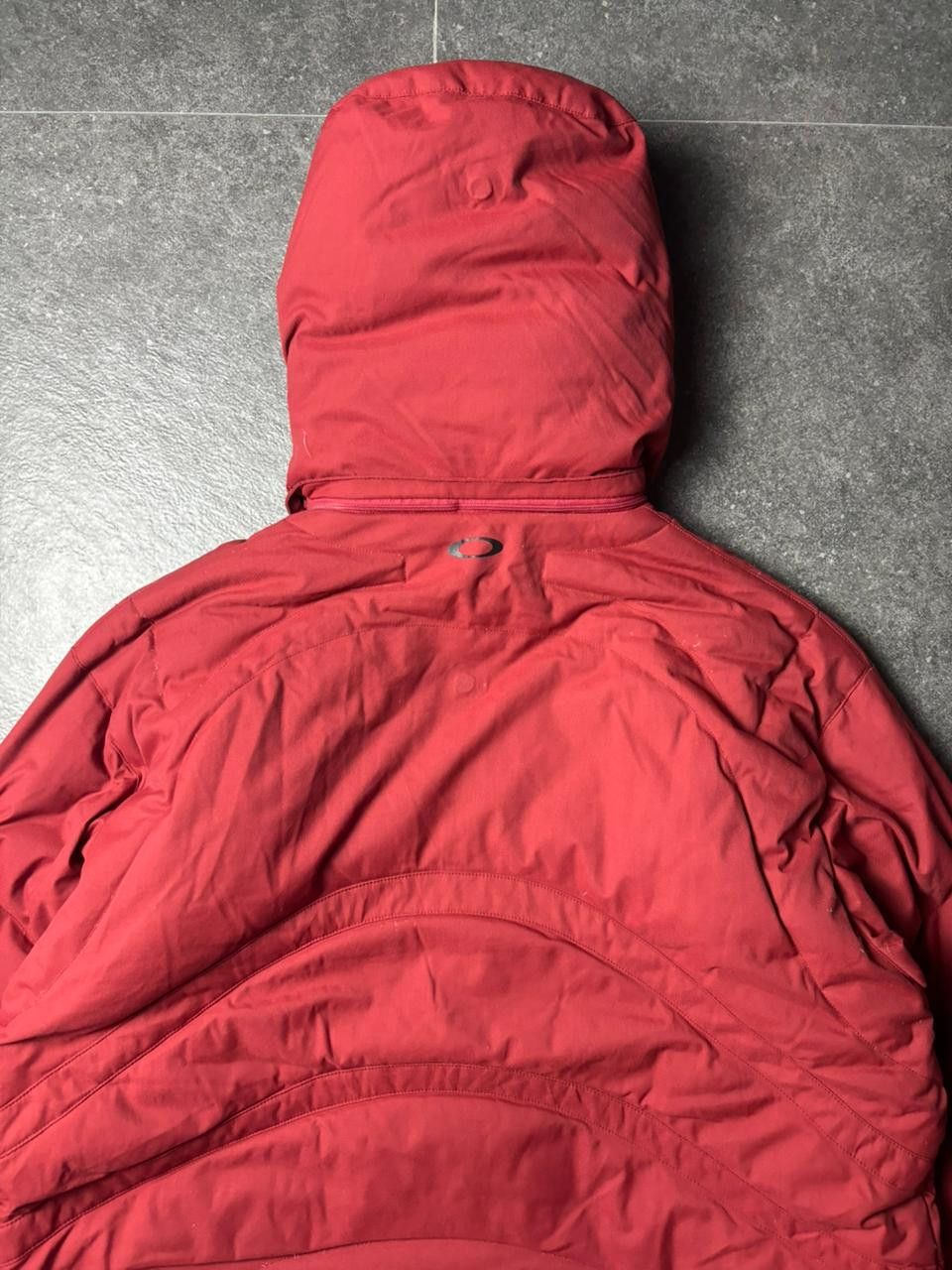Oakley 2000s Oakley Hydrofuel Anatomical Puffer Jacket Size US XL / EU 56 / 4 - 14 Thumbnail