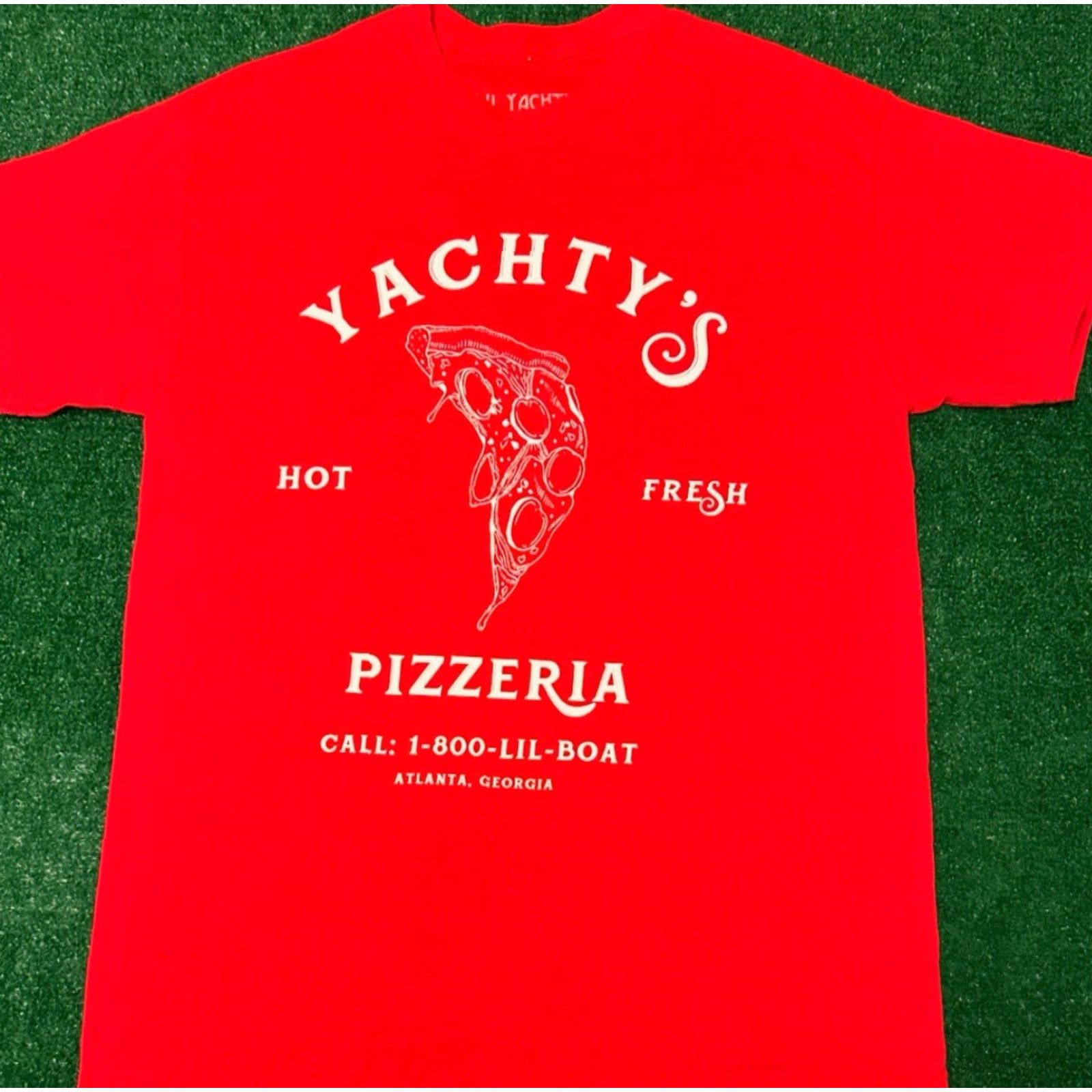 Vintage VINTAGE Lil Yachty Pizza Yachtys Pizzeria Tour 2017 Shirt Mens Medium Red Hip Hop 90s Rap Shirt Mens Size US M / EU 48-50 / 2 - 4 Thumbnail