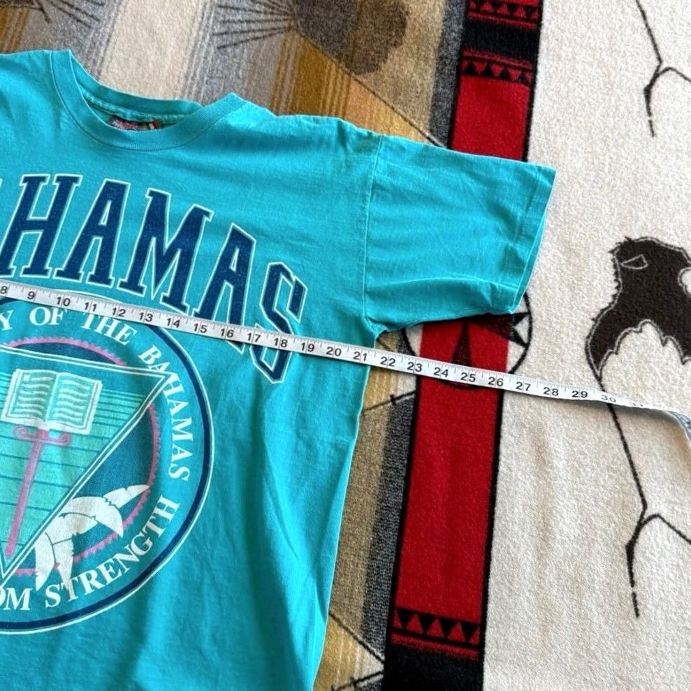Vintage VINTAGE 90s University Of Bahamas T-Shirt Beach Large L Men Short Sleeve Solid Blue 90s College University Beach Shirt Mens Size US L / EU 52-54 / 3 - 5 Thumbnail