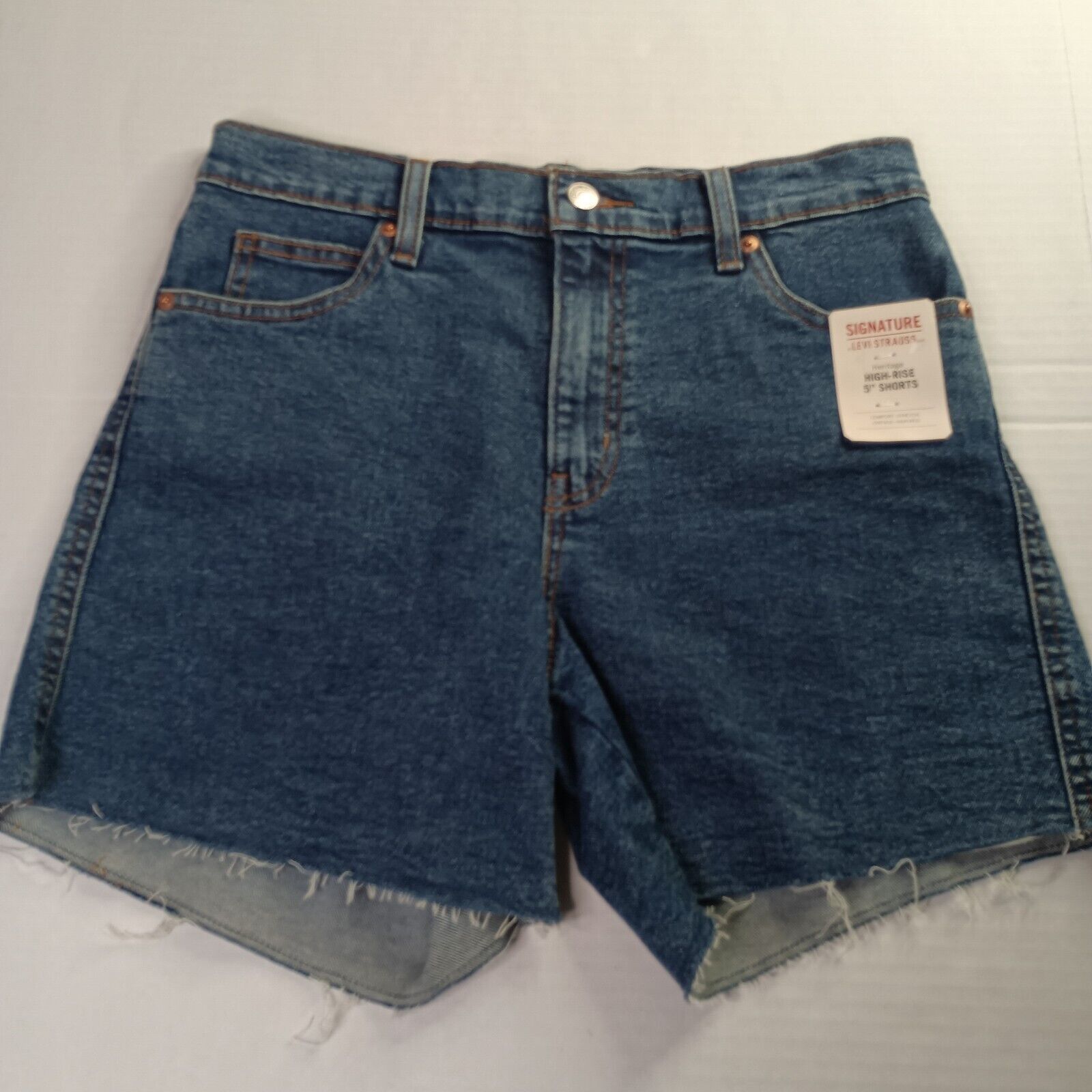 Levi's Signature Levi Strauss Women's Denim Shorts Size 6 W28 Blue Size 28" / US 6 / IT 42 - 1 Thumbnail