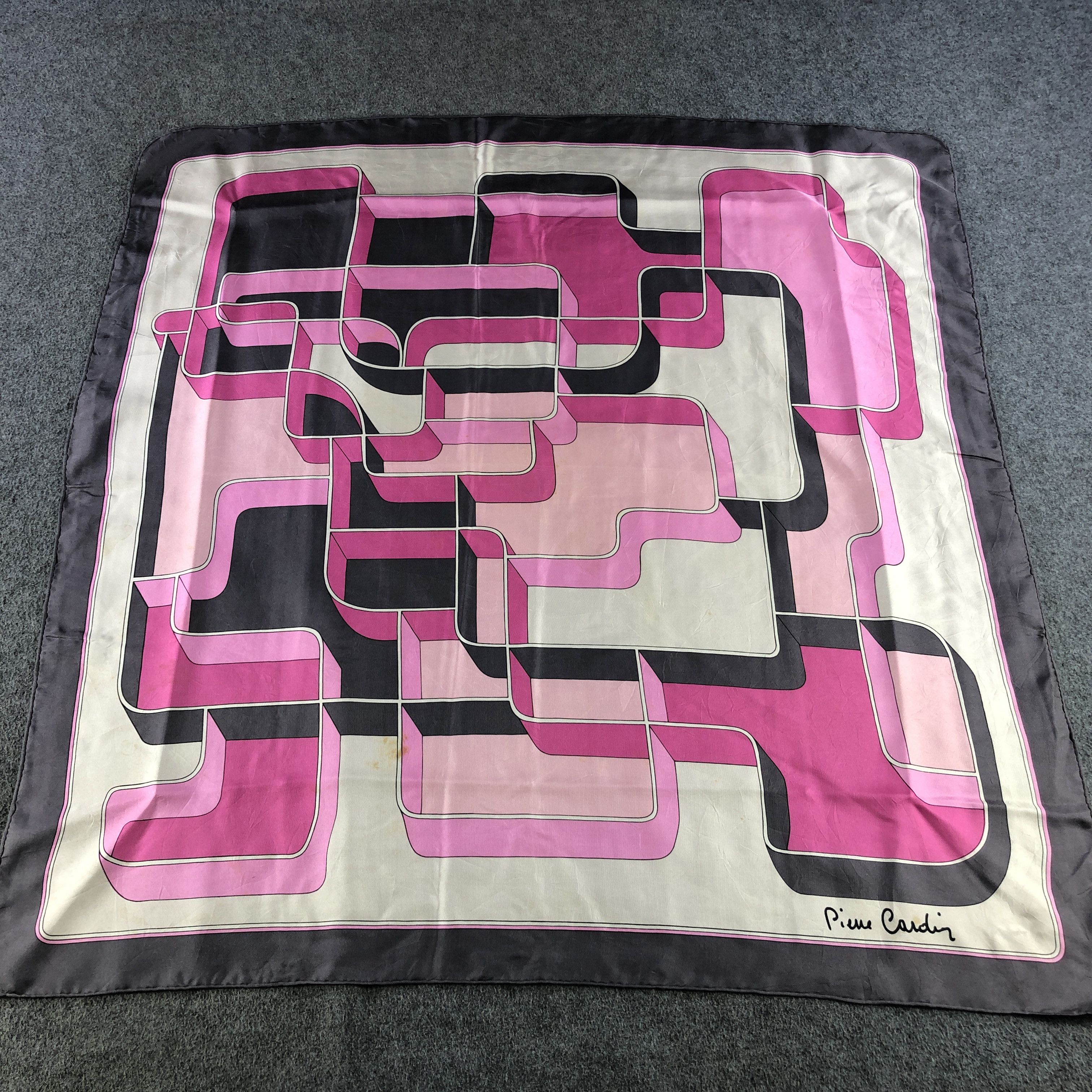 Pierre Cardin Pierre Cardin Abstract Hand Rolled Silk Scarf M1126 Size ONE SIZE - 2 Thumbnail