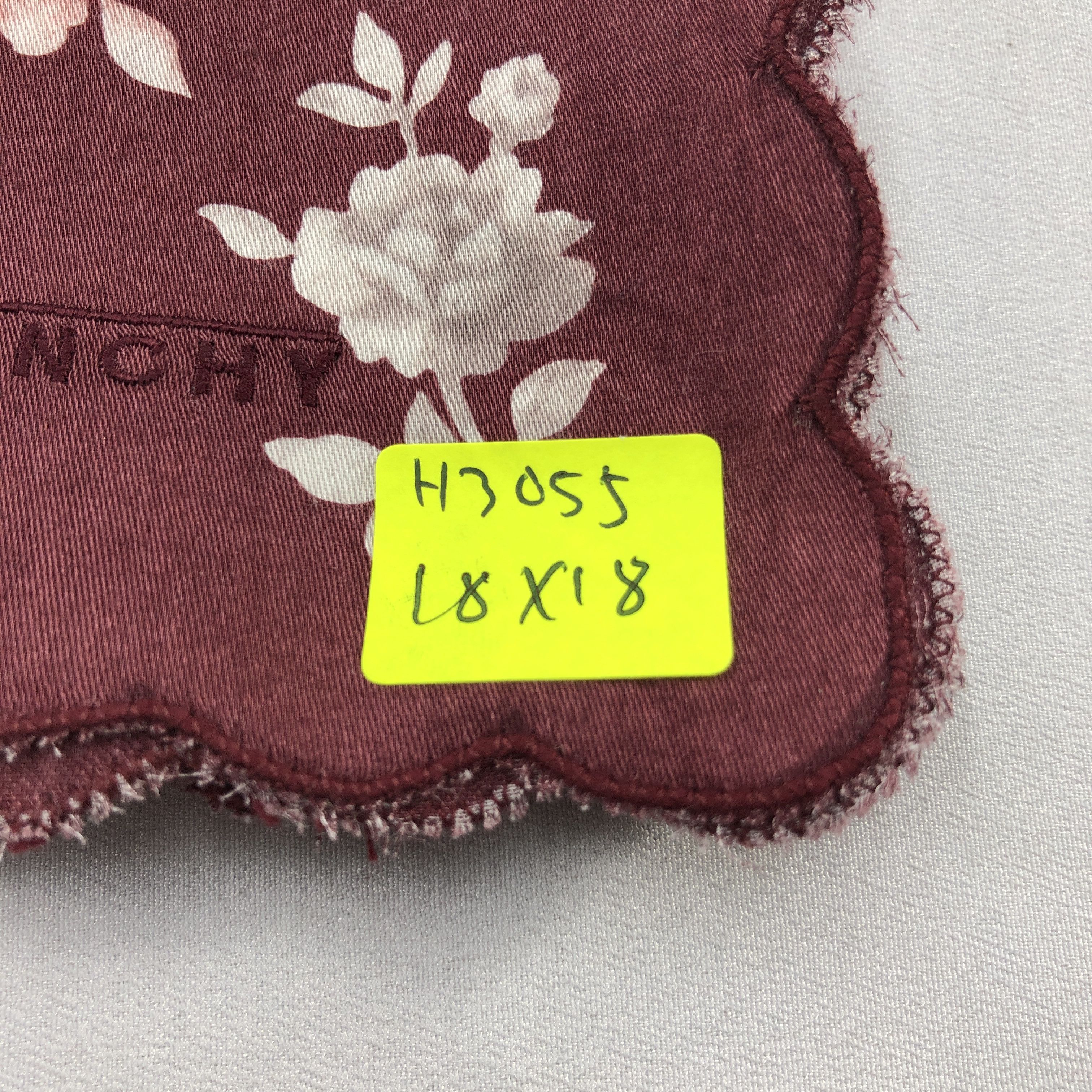 Givenchy Givenchy Handkerchief Neckerchief Bandana H3055 Size ONE SIZE - 6 Thumbnail