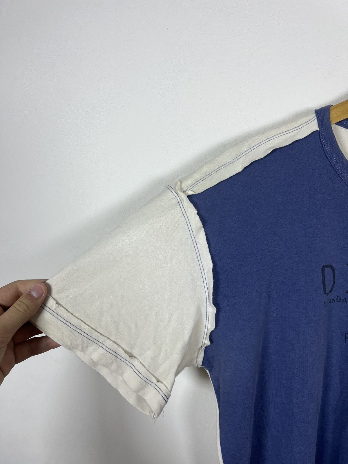 Diesel Diesel Avant-Garde T-Shirt Vintage Streetwear Y2K Size US L / EU 52-54 / 3 - 5 Thumbnail