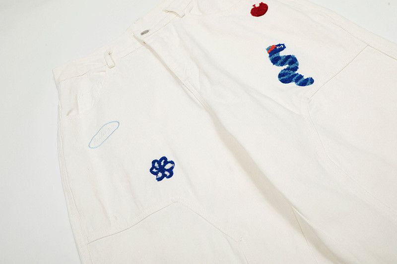 Jean American-style cartoon embroidered white cargo jeans Size US 32 / EU 48 - 5 Thumbnail