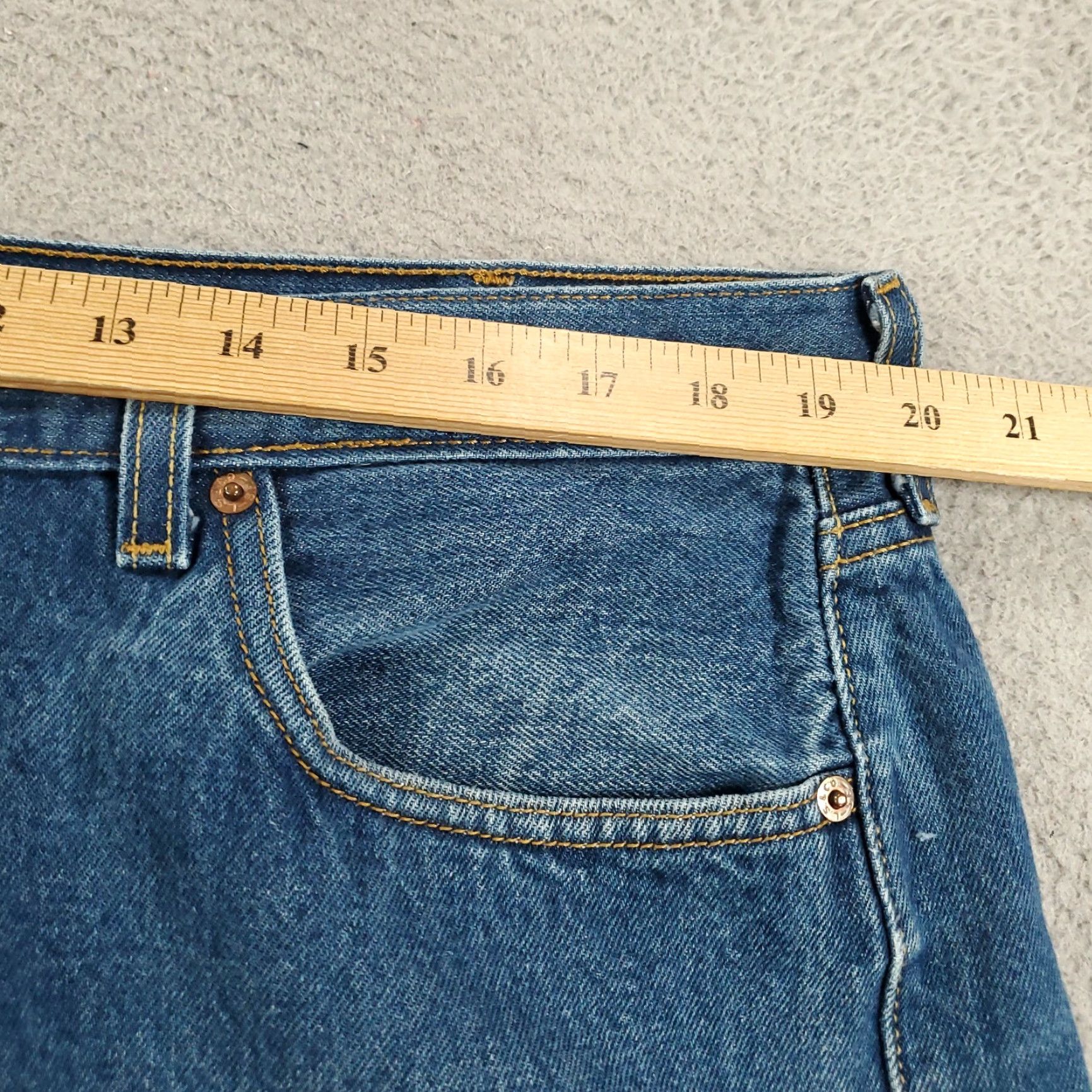 Levi's VINTAGE Levi's 501 Jeans Mens 42x32 Button Fly Distressed Regular Blue 90s Jeans Mens Size US 42 / EU 58 - 3 Thumbnail