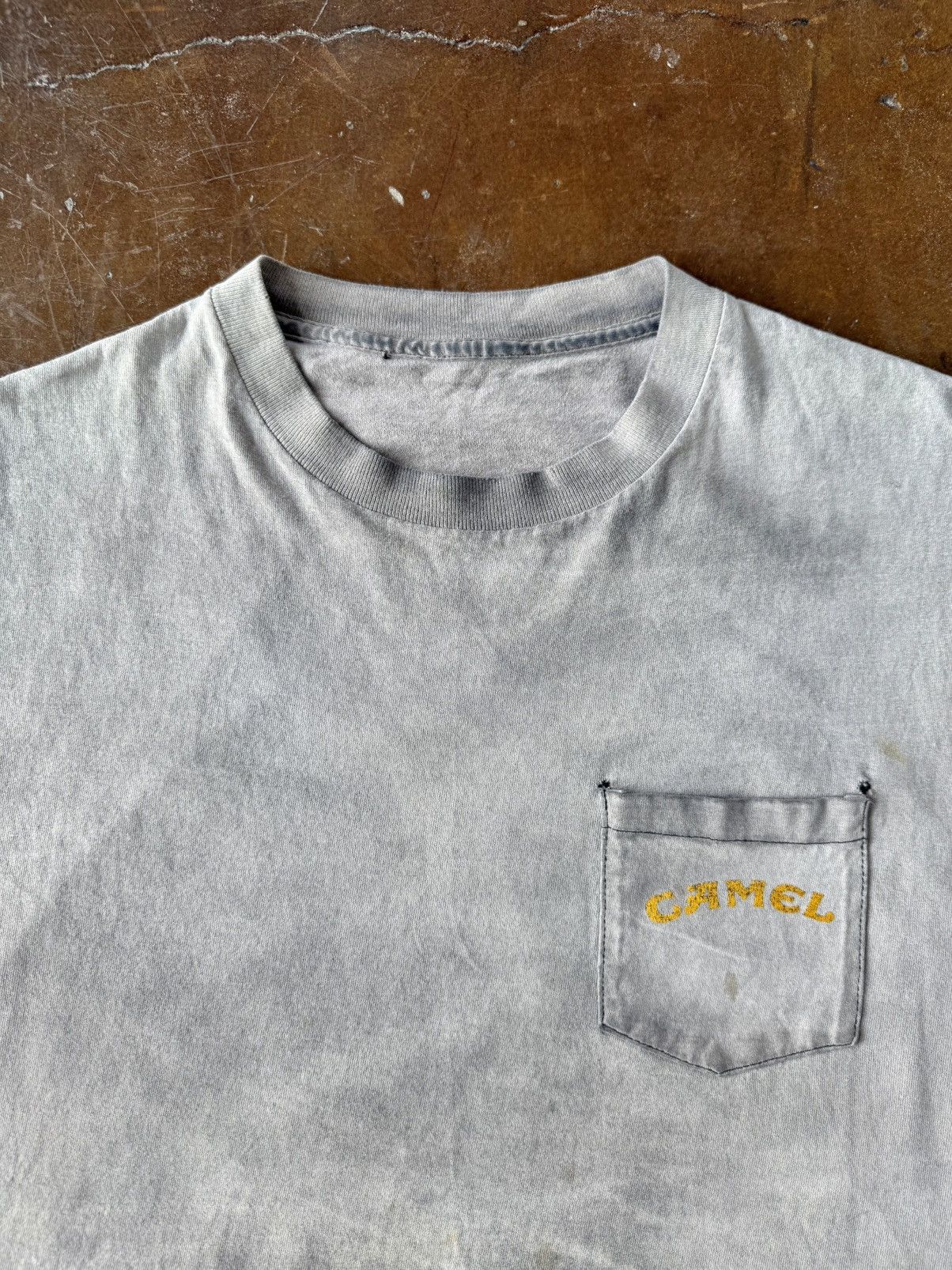 Camel vintage 90s faded Camel biker grunge cut-off shirt Size US XL / EU 56 / 4 - 4 Thumbnail