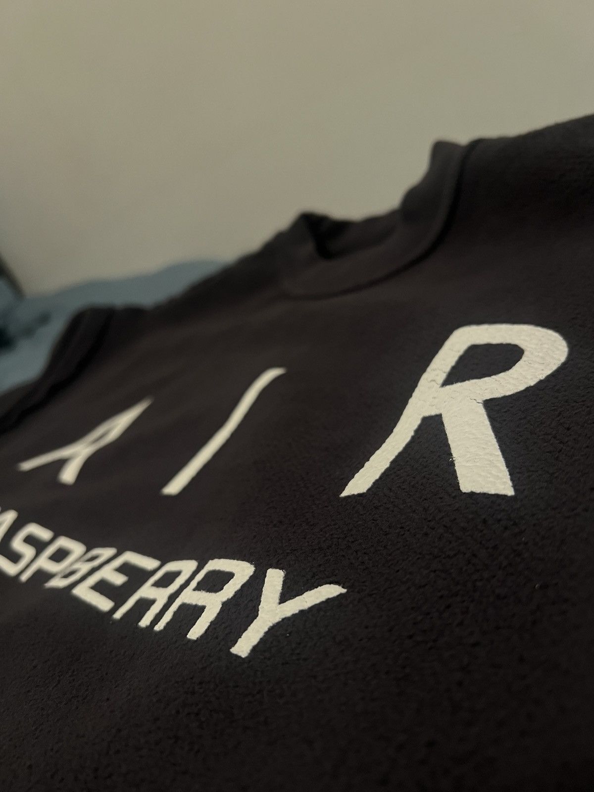 The GV Gallery GV Gallery Air Raspberry Crewneck Size Medium Size US M / EU 48-50 / 2 - 4 Thumbnail