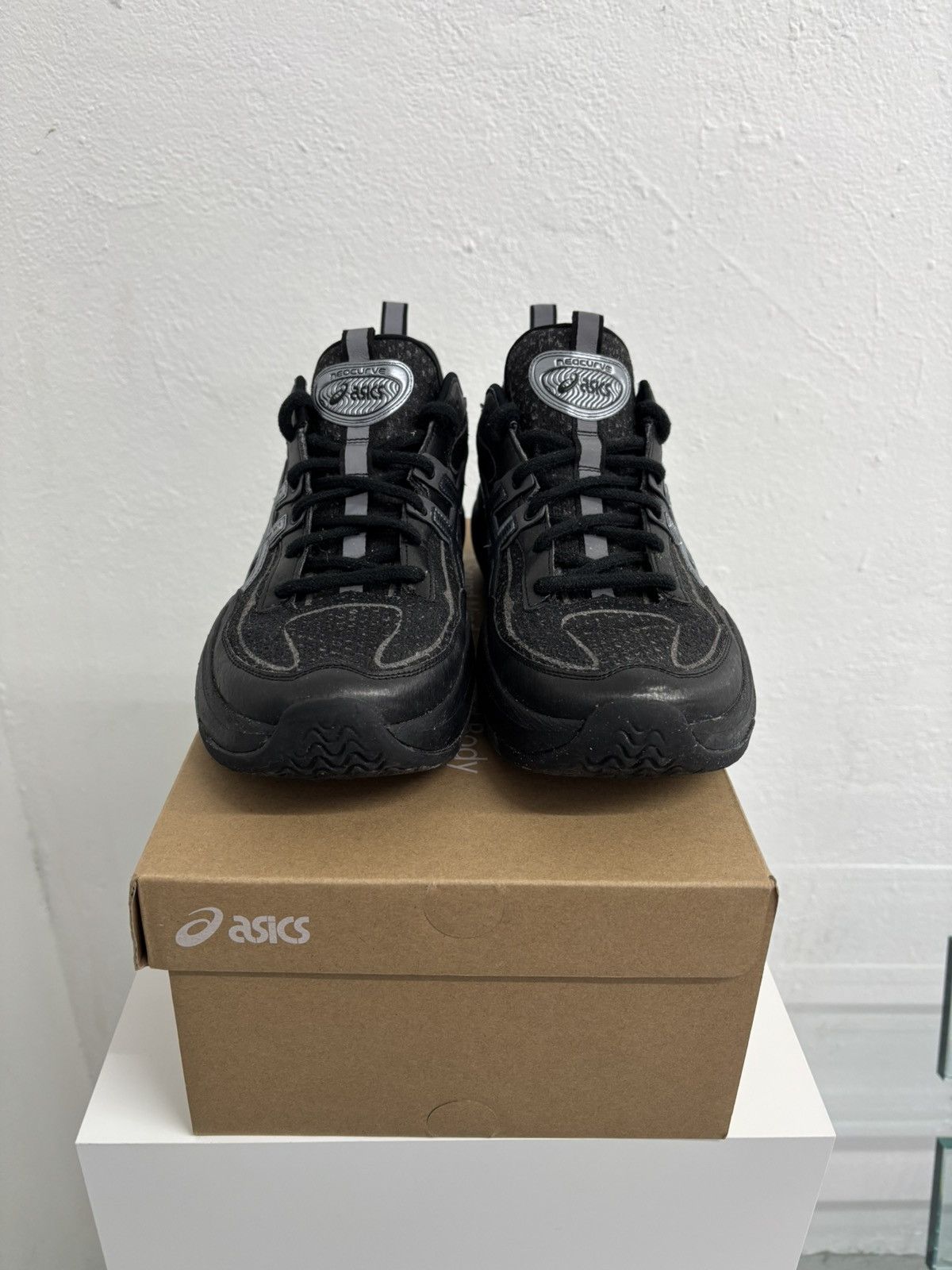 Asics Asics Neocurve Size US 11 / EU 44 - 3 Thumbnail