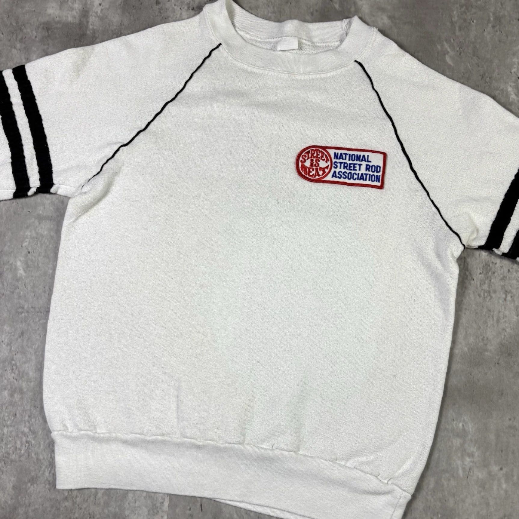 Vintage VINTAGE Model T Car Sweatshirt National Car Association size S 80s Men White Cotton Knit Graphic Print Racing Zip Pullover Logo United States Size US S / EU 44-46 / 1 - 5 Thumbnail