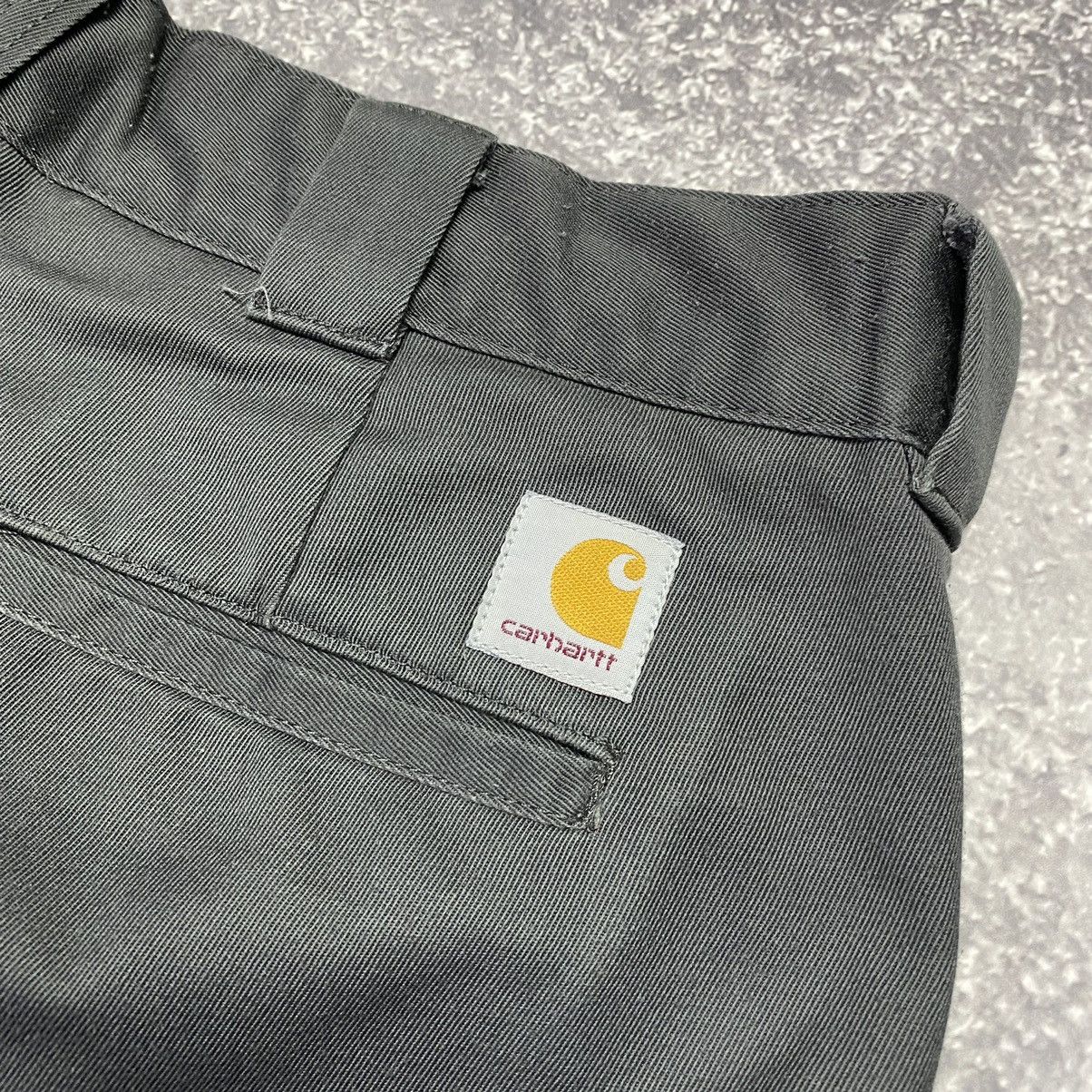 Vintage Vintage Carhartt Wip Patch logo workwear y2k shorts Size US 31 - 5 Thumbnail