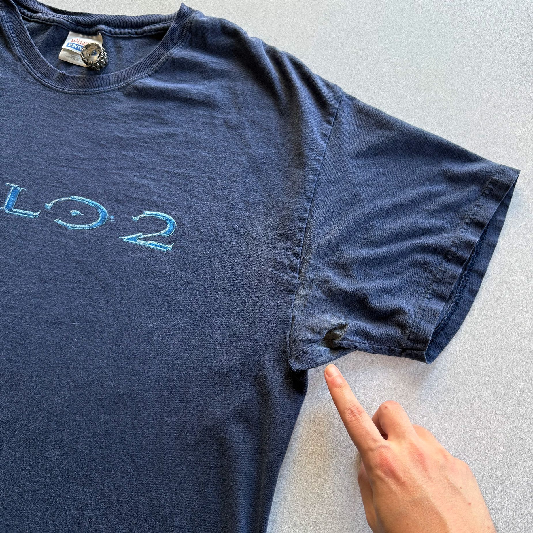 Halo 2004 Thrashed Vintage Halo 2 Logo Tee Size US XL / EU 56 / 4 - 6 Thumbnail