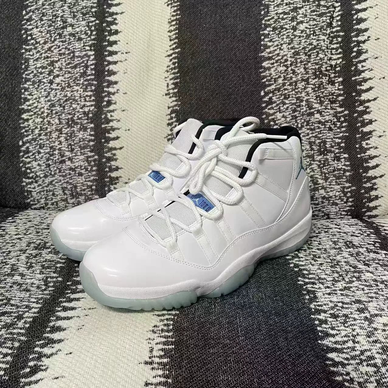 Jordan Brand Jordan Brand AIR JORDAN Blue Lowtop Sneakers 12 Men Size US 12 / EU 45 - 1 Thumbnail