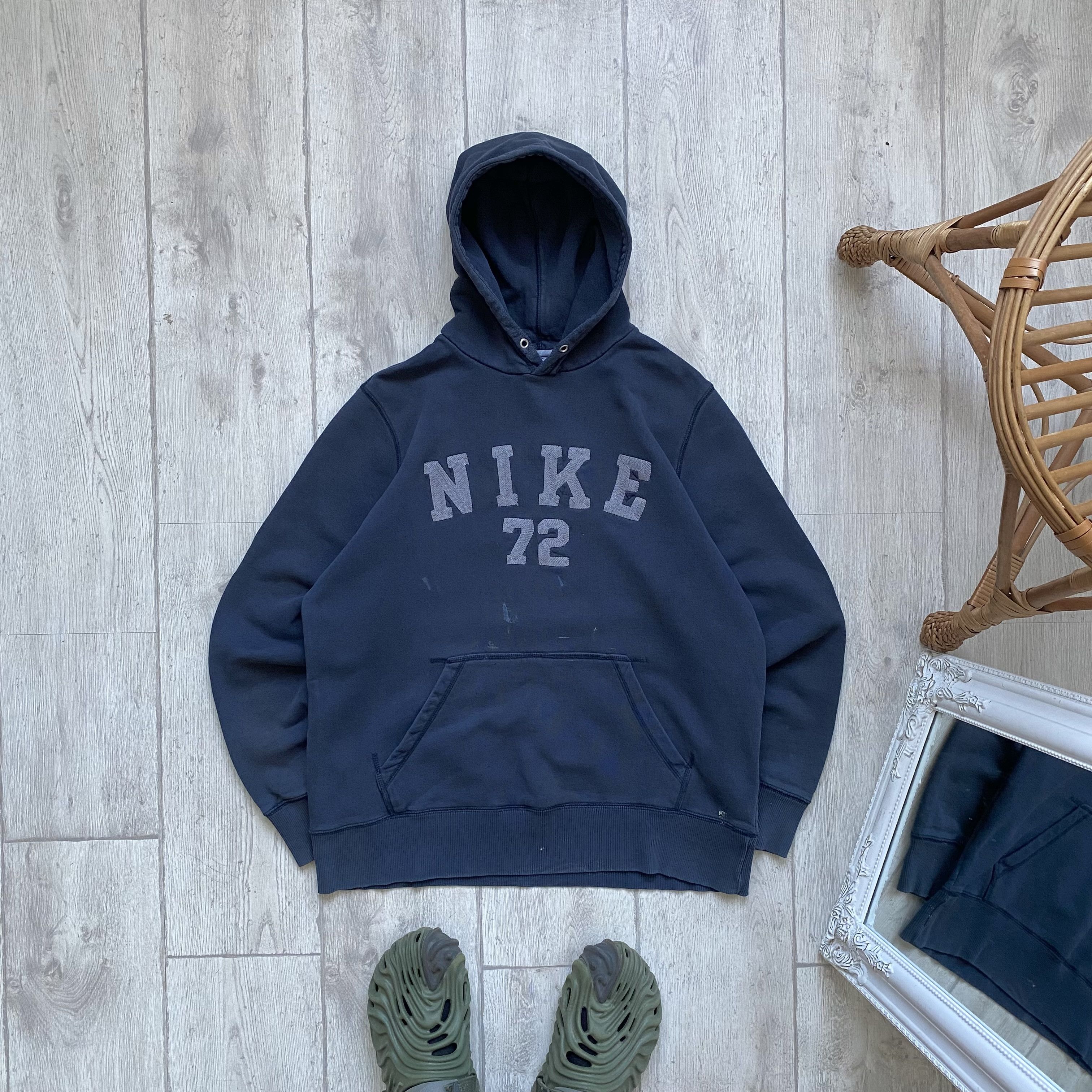 Nike 🦏 Vintage Nike Center logo Hoodie Distressed trashed Size US M / EU 48-50 / 2 - 1 Thumbnail